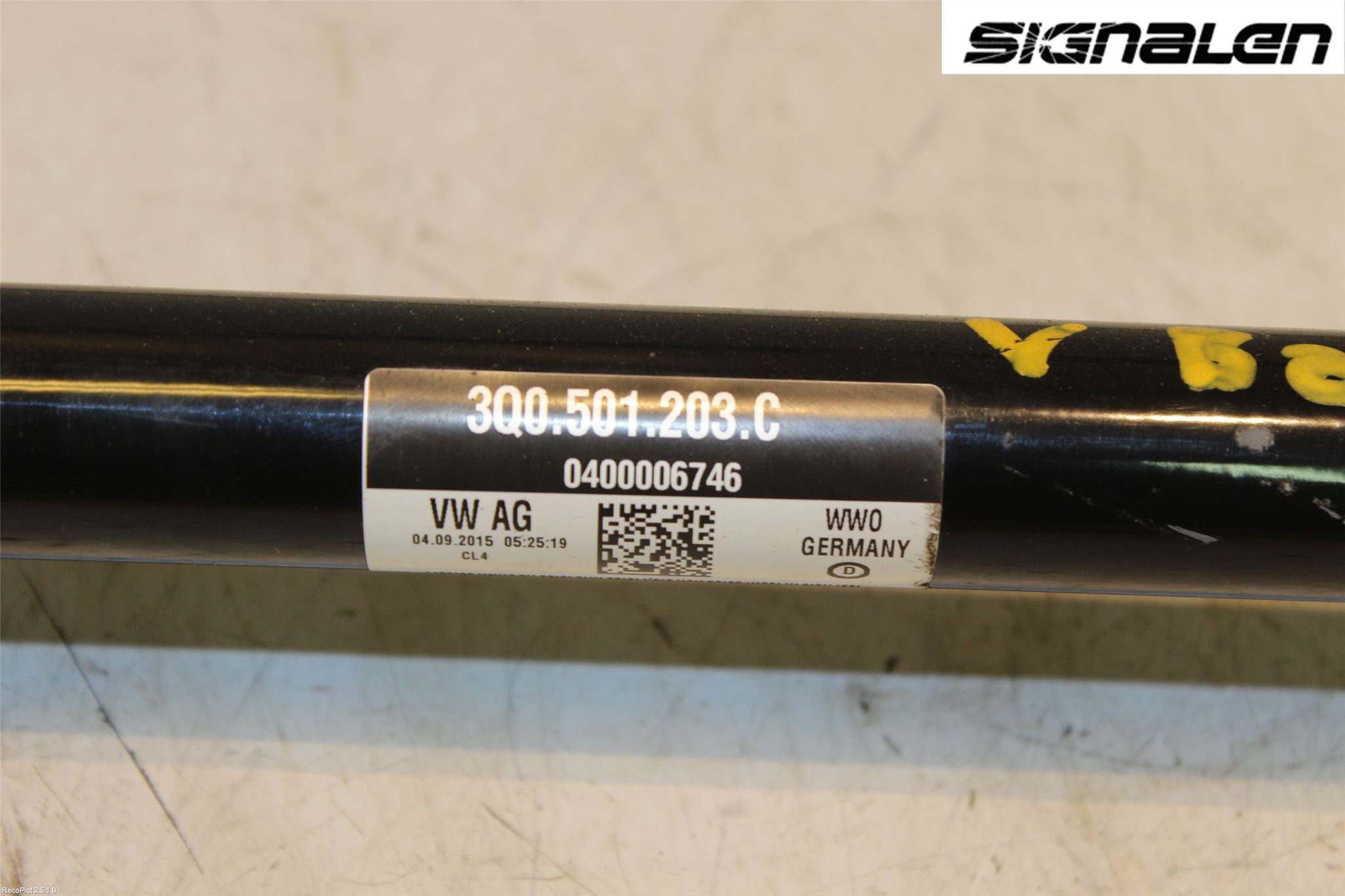 Volkswagen VW PASSAT 15-19 Drivaxel Bak Vänster