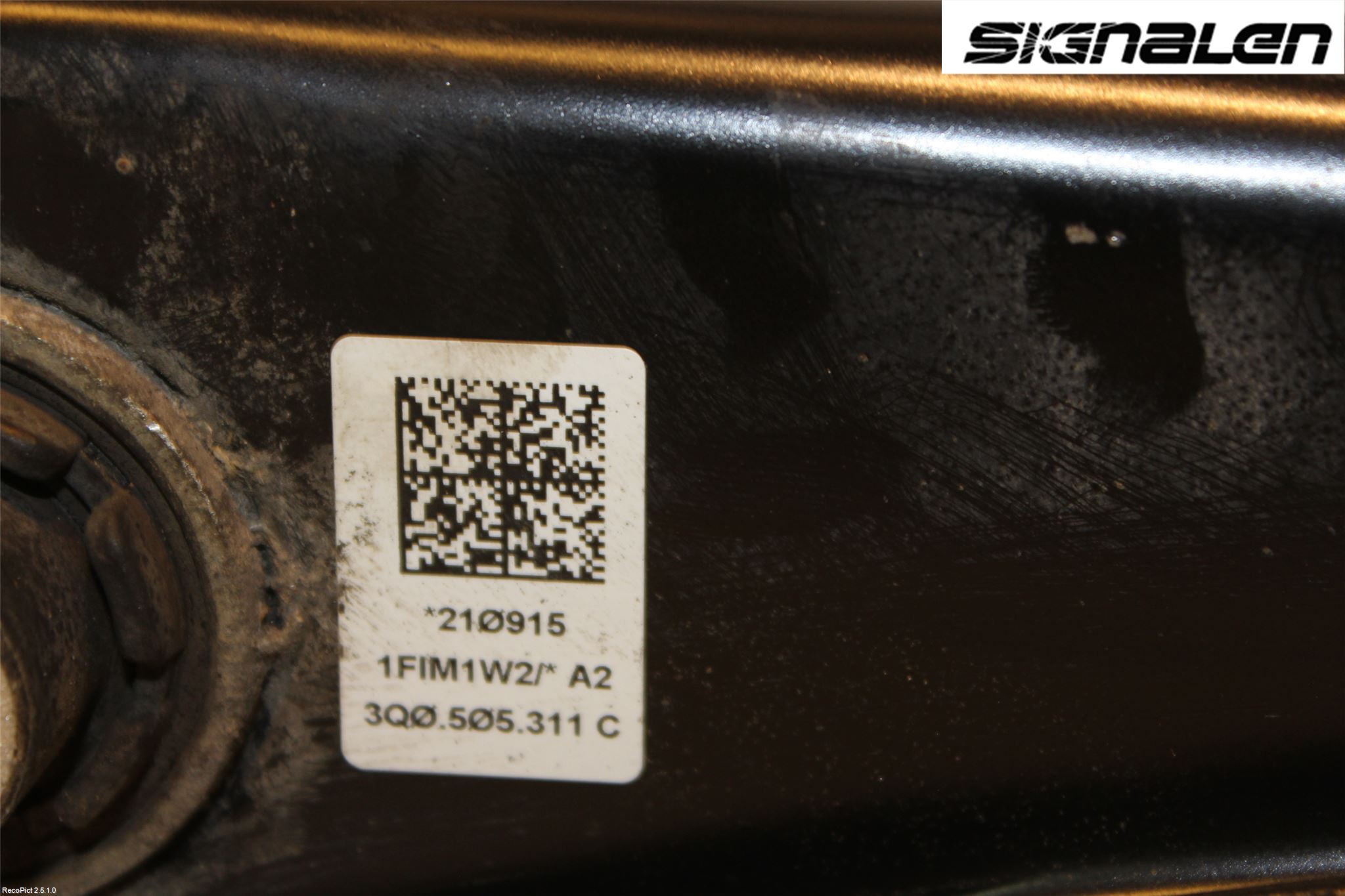 Volkswagen VW PASSAT 15-19 Bärarm Bak Höger