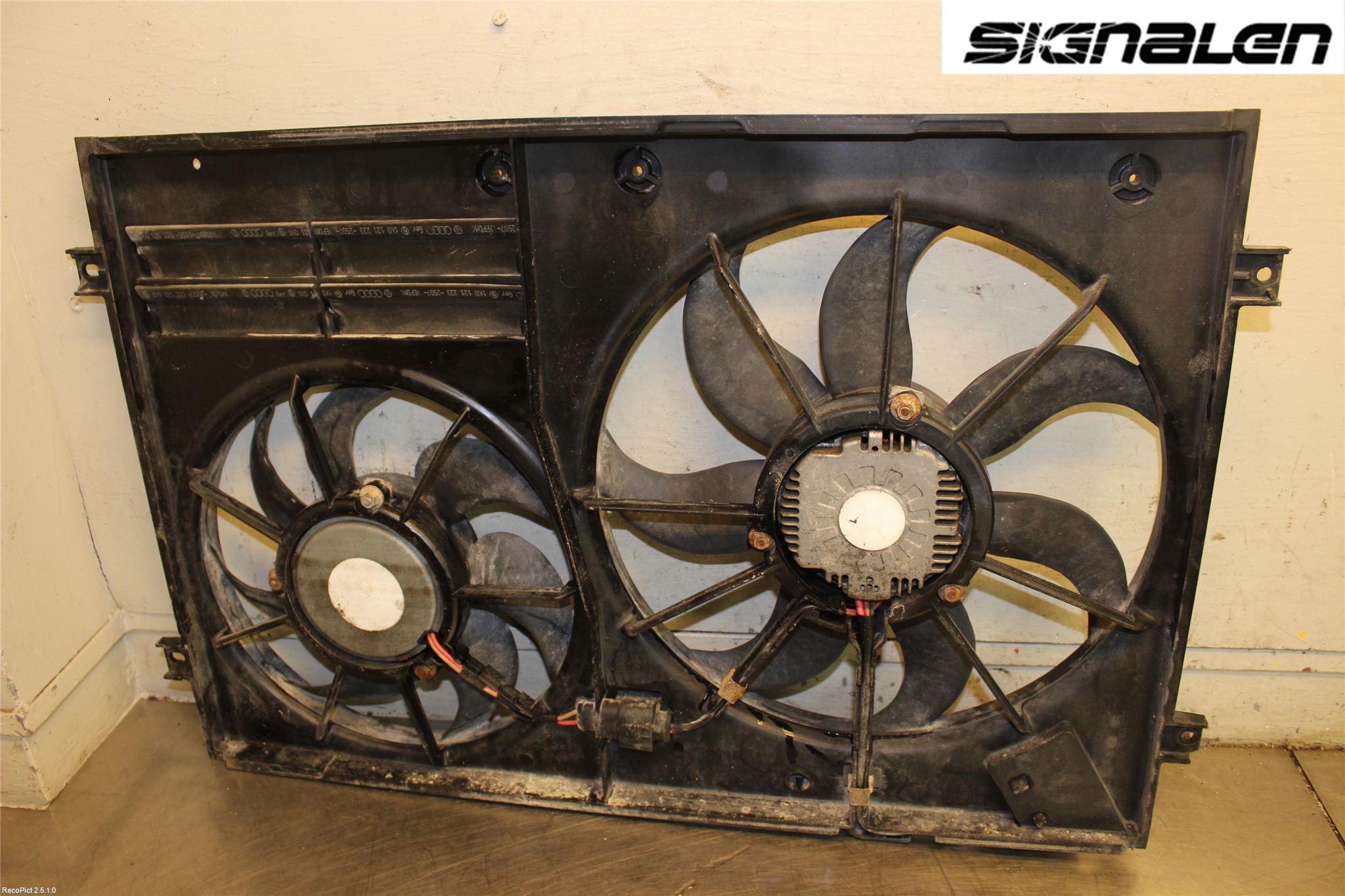 Volkswagen VW CADDY      04-10 Kylfläkt El