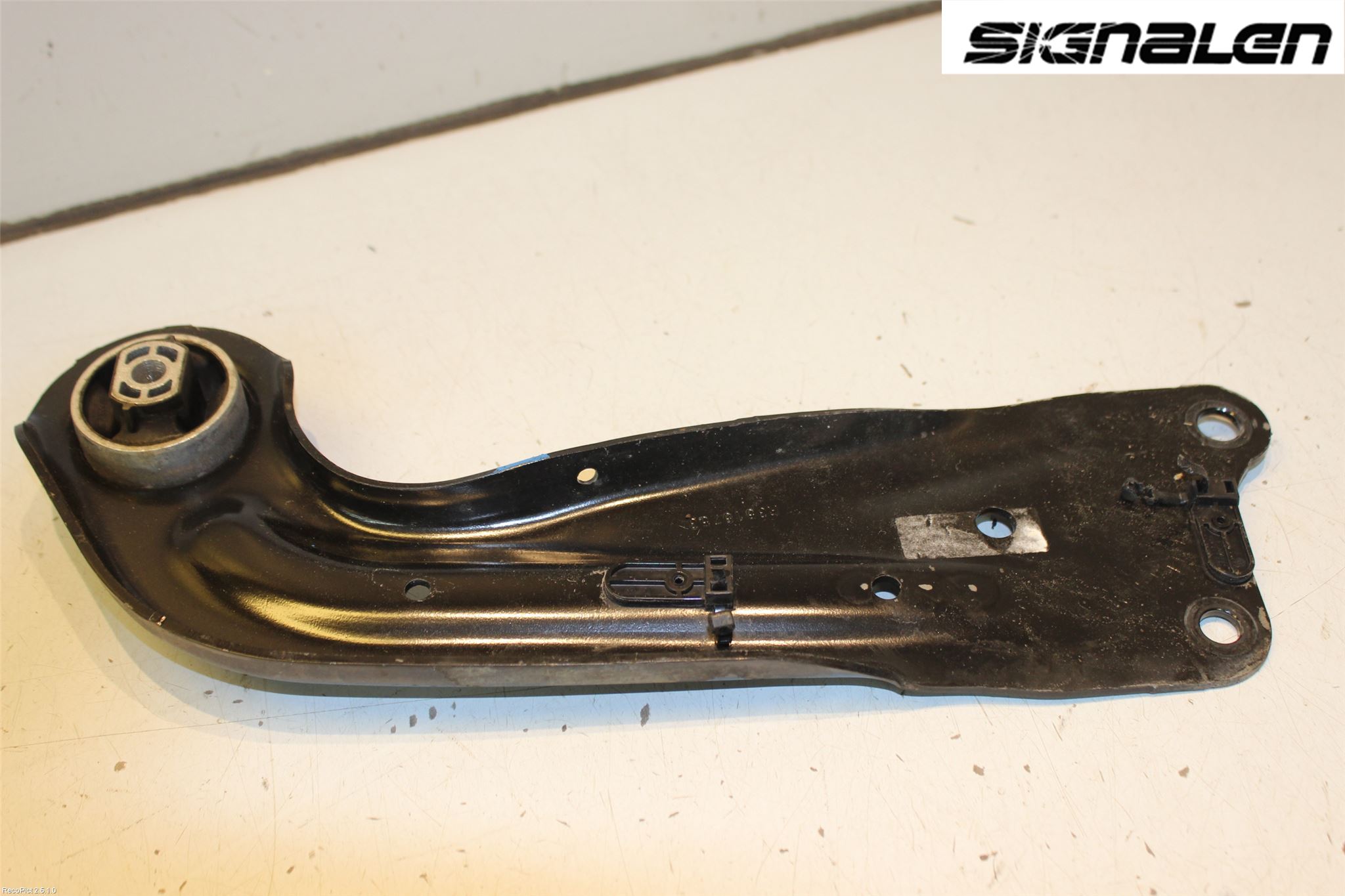 Volkswagen VW GOLF / E-GOLF VII 13-20 Bärarm Bak Höger