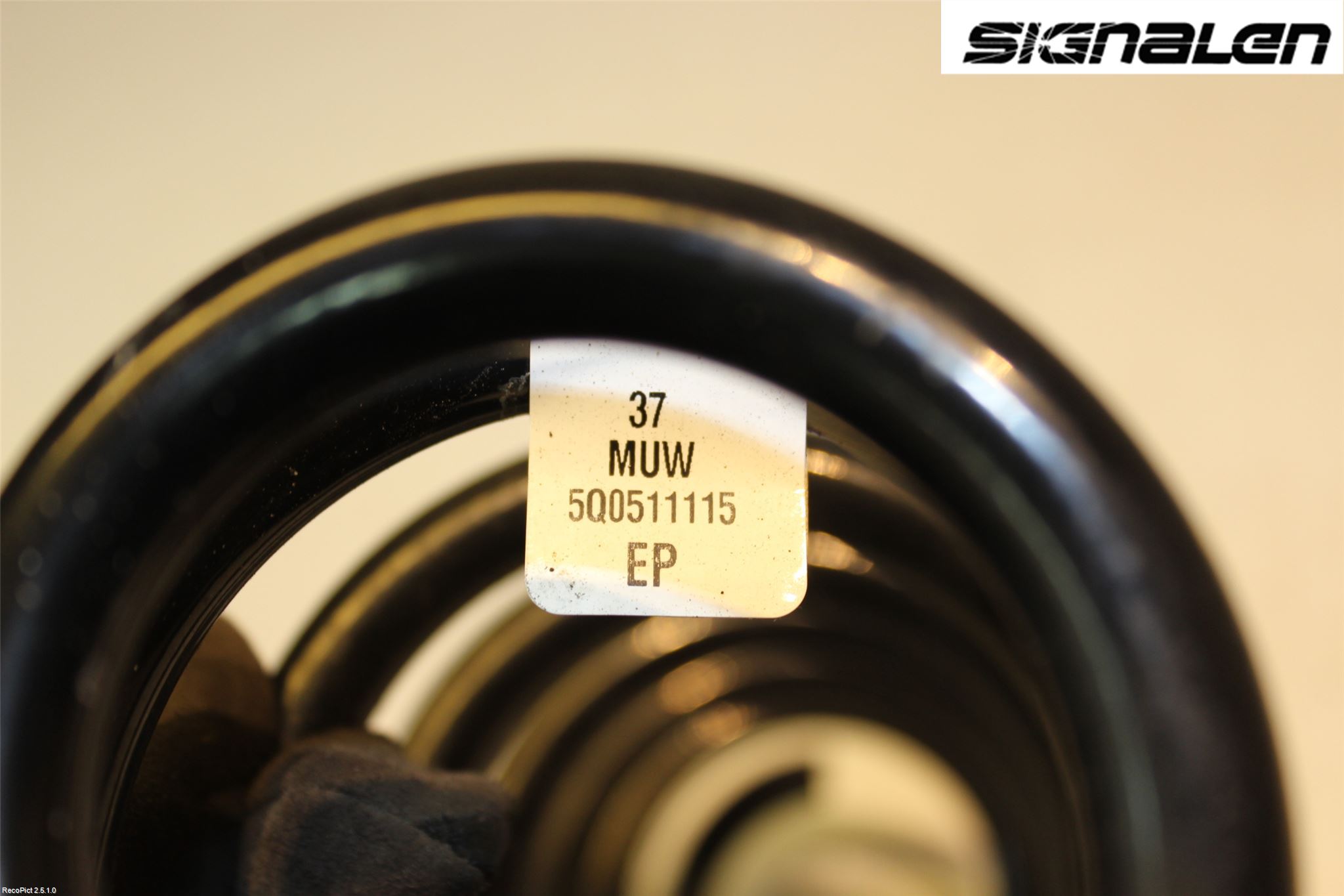 Volkswagen VW GOLF / E-GOLF VII 13-20 Fjäder Bak