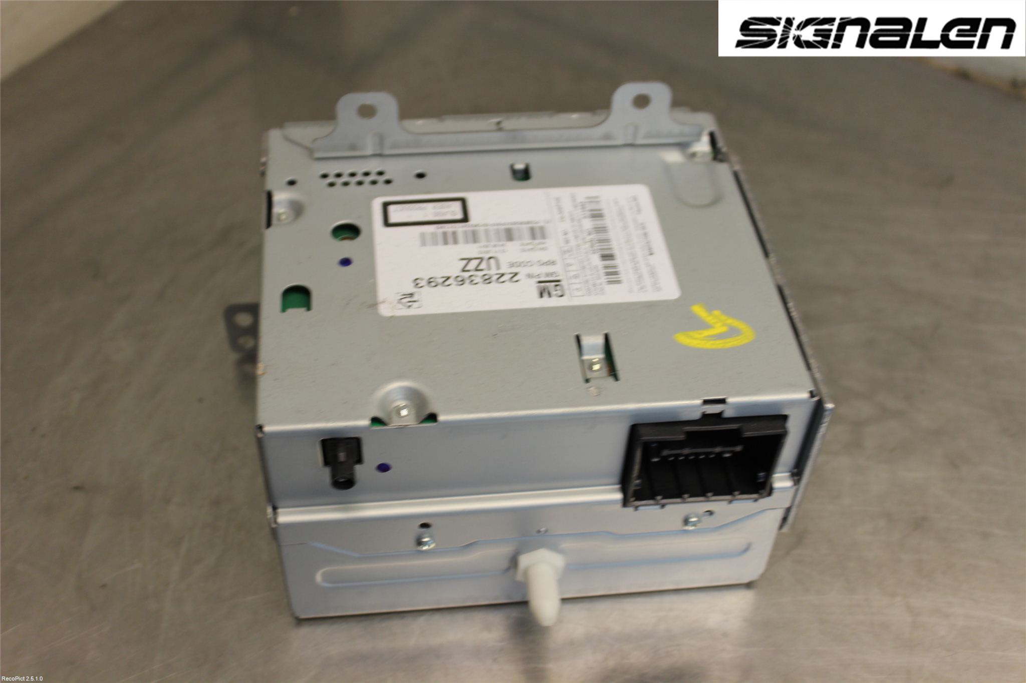 Opel MERIVA B 10-17 Radio