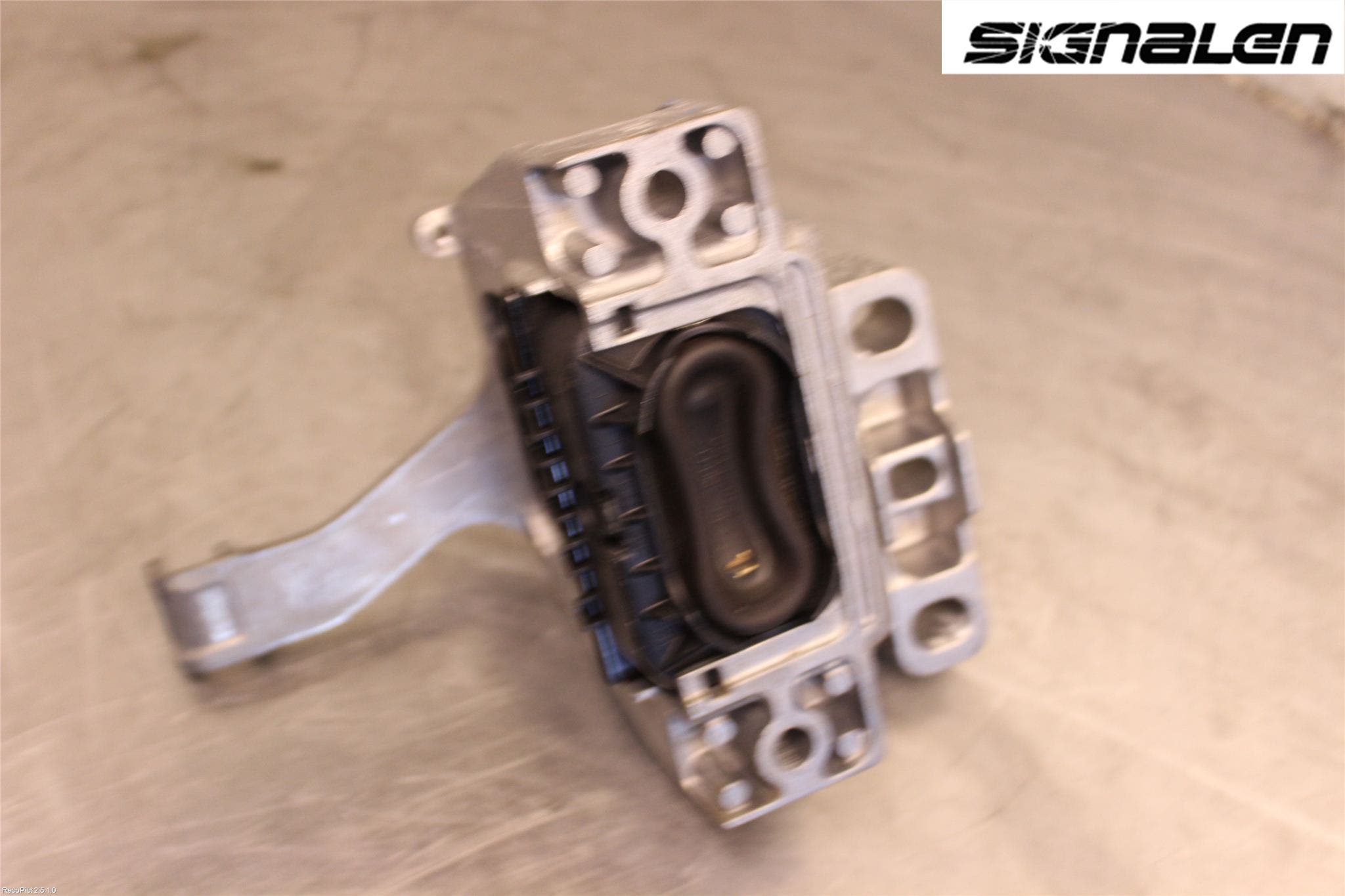 Volkswagen VW GOLF / E-GOLF VII 13-20 Motorkudde