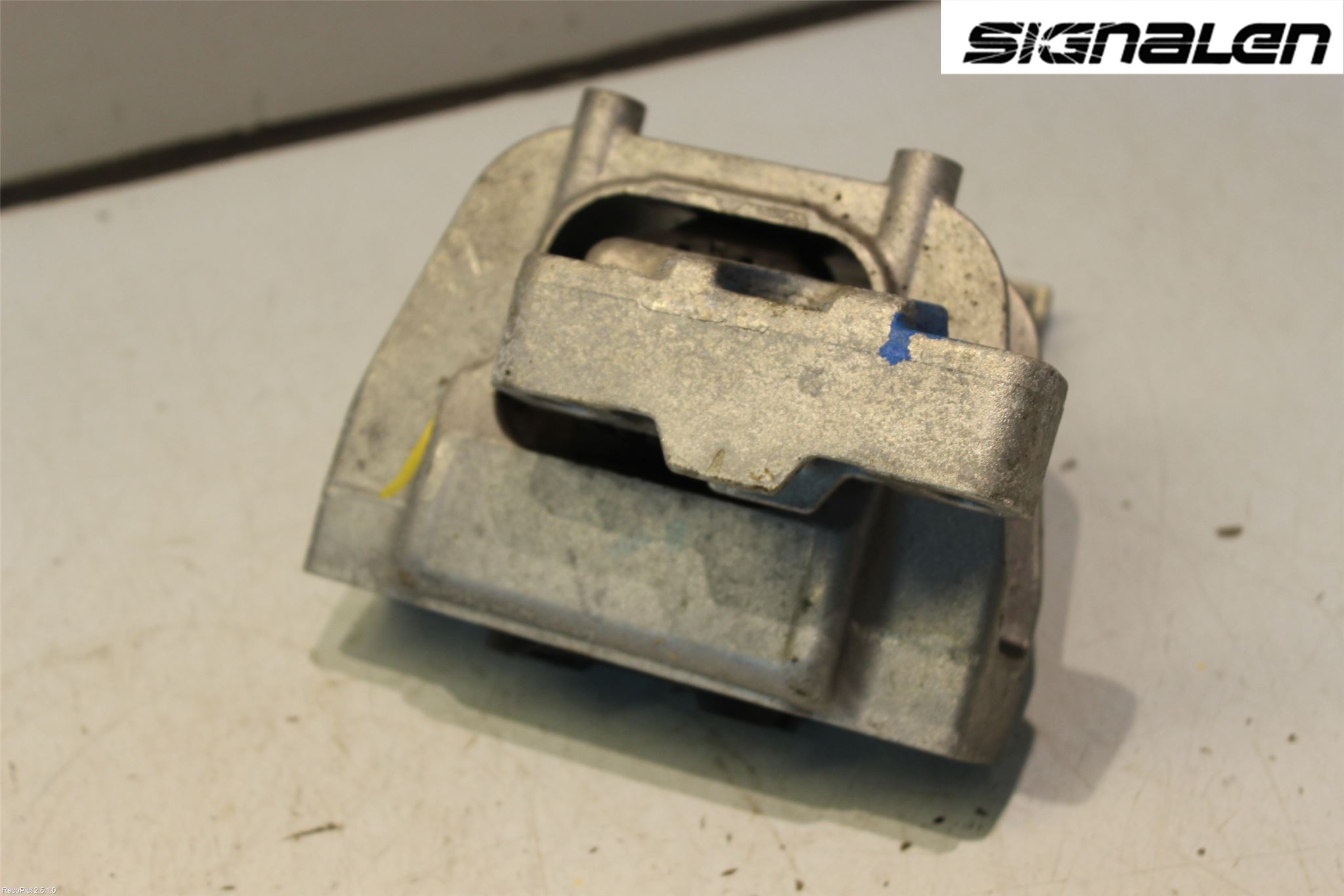 Volkswagen VW GOLF / E-GOLF VII 13-20 Motorfäste