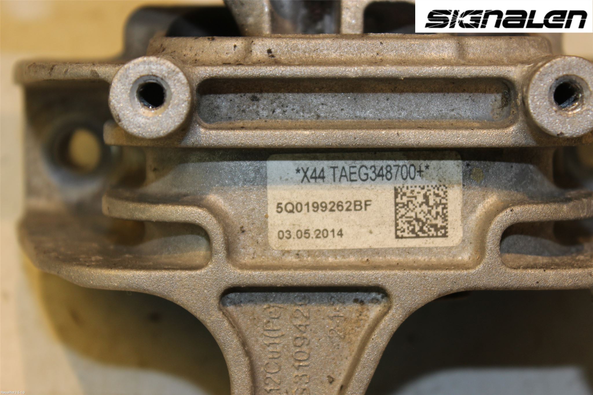 Volkswagen VW GOLF / E-GOLF VII 13-20 Motorfäste