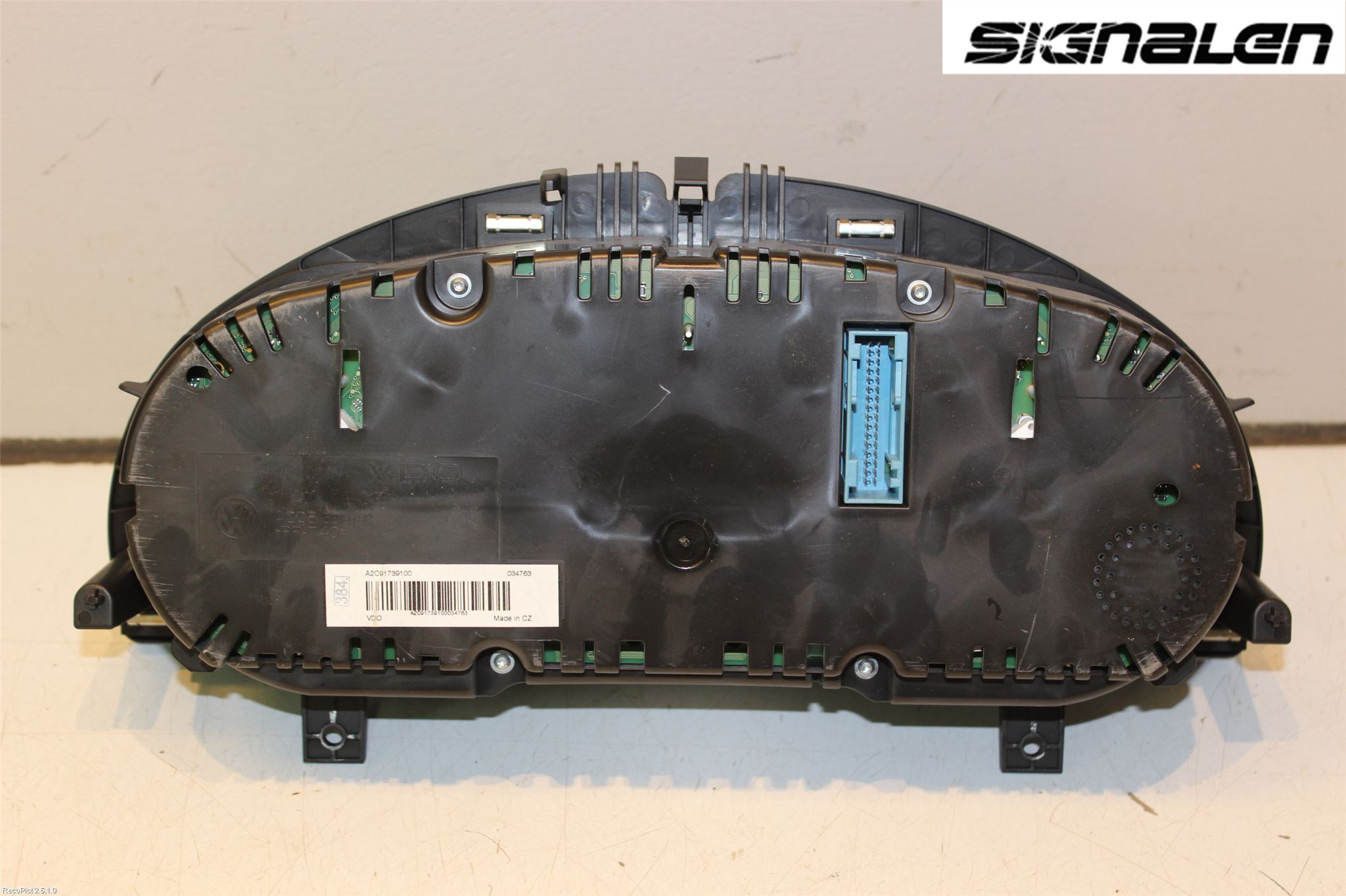 Volkswagen VW PASSAT 11-14 Instrument Komb