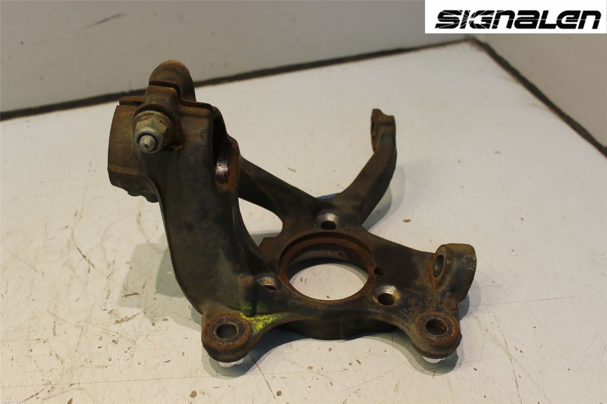 Audi A3/S3 8V 13-20 Styrspindel Lagerhus Hö