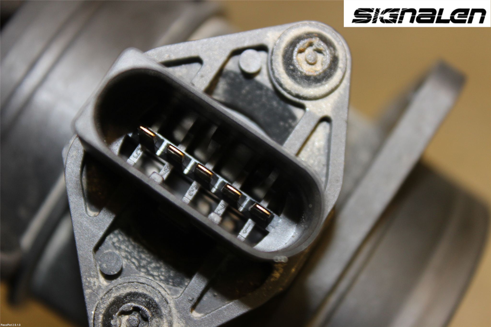 Volkswagen VW CADDY      04-10 Injluftmassamätare