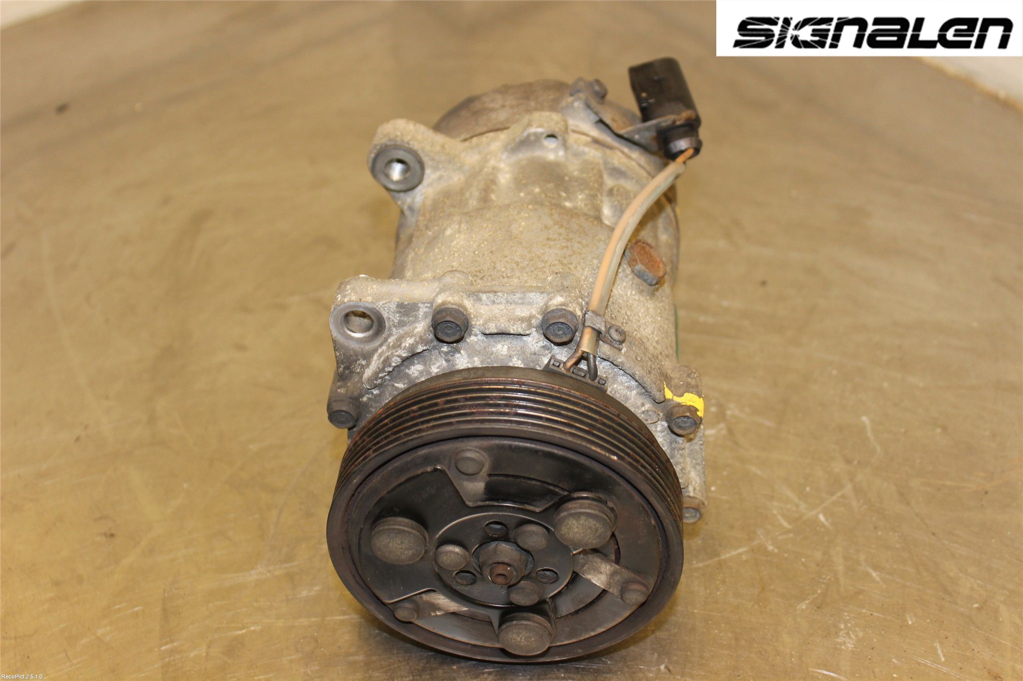 Volkswagen VW CADDY      04-10 Ac Kompressor