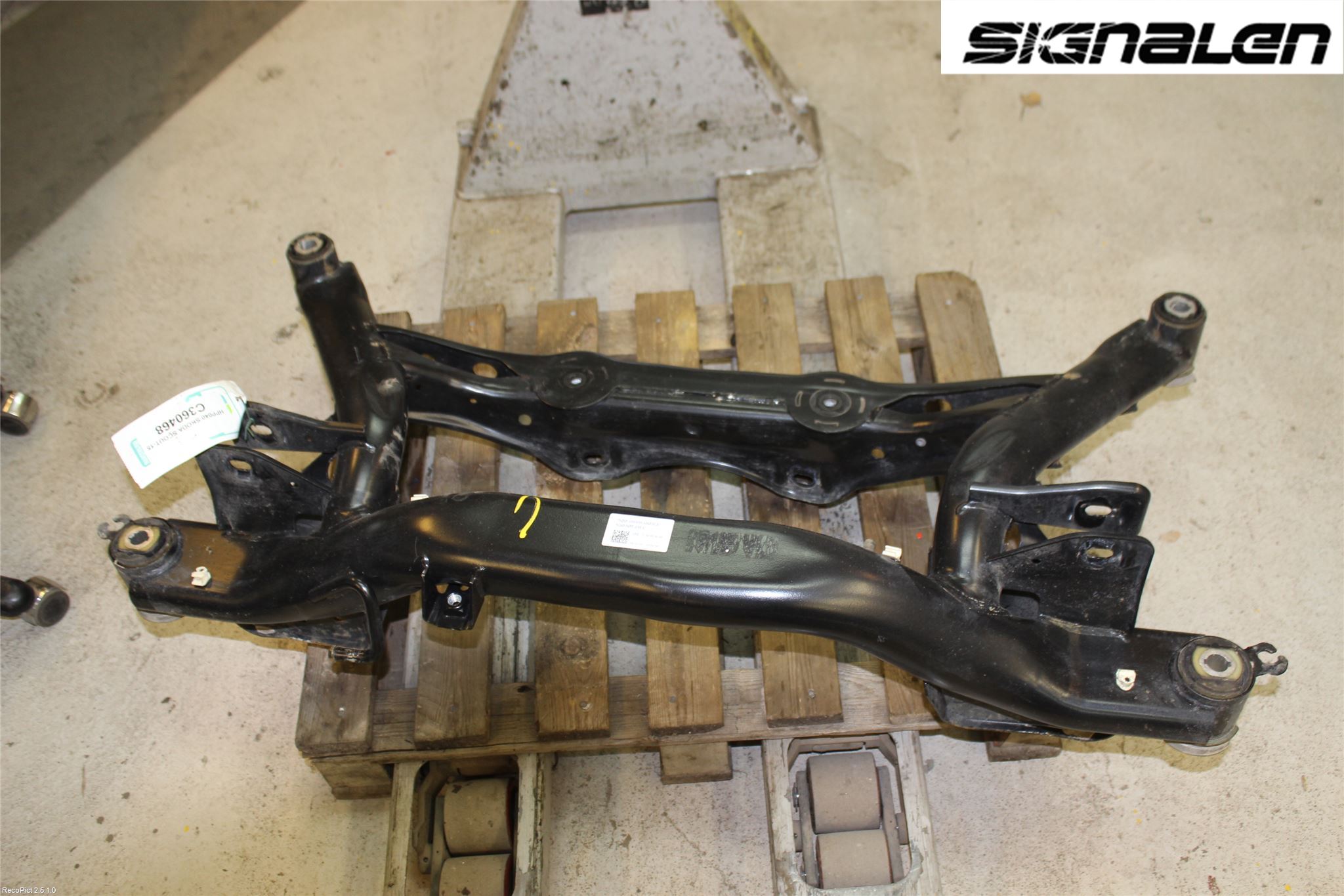 Skoda OCTAVIA (5E) 13-20 Bakaxelbalk