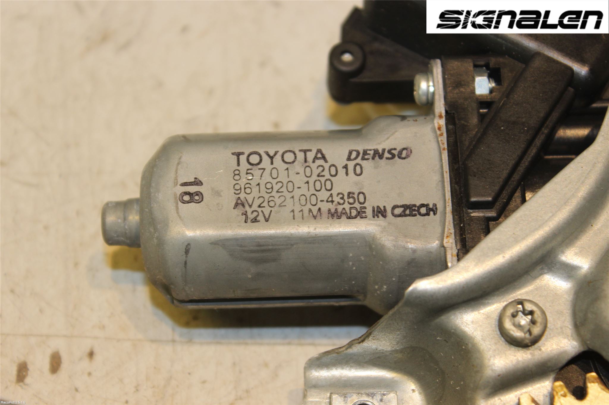 Toyota AURIS 10-12 Fönsterhissmotor