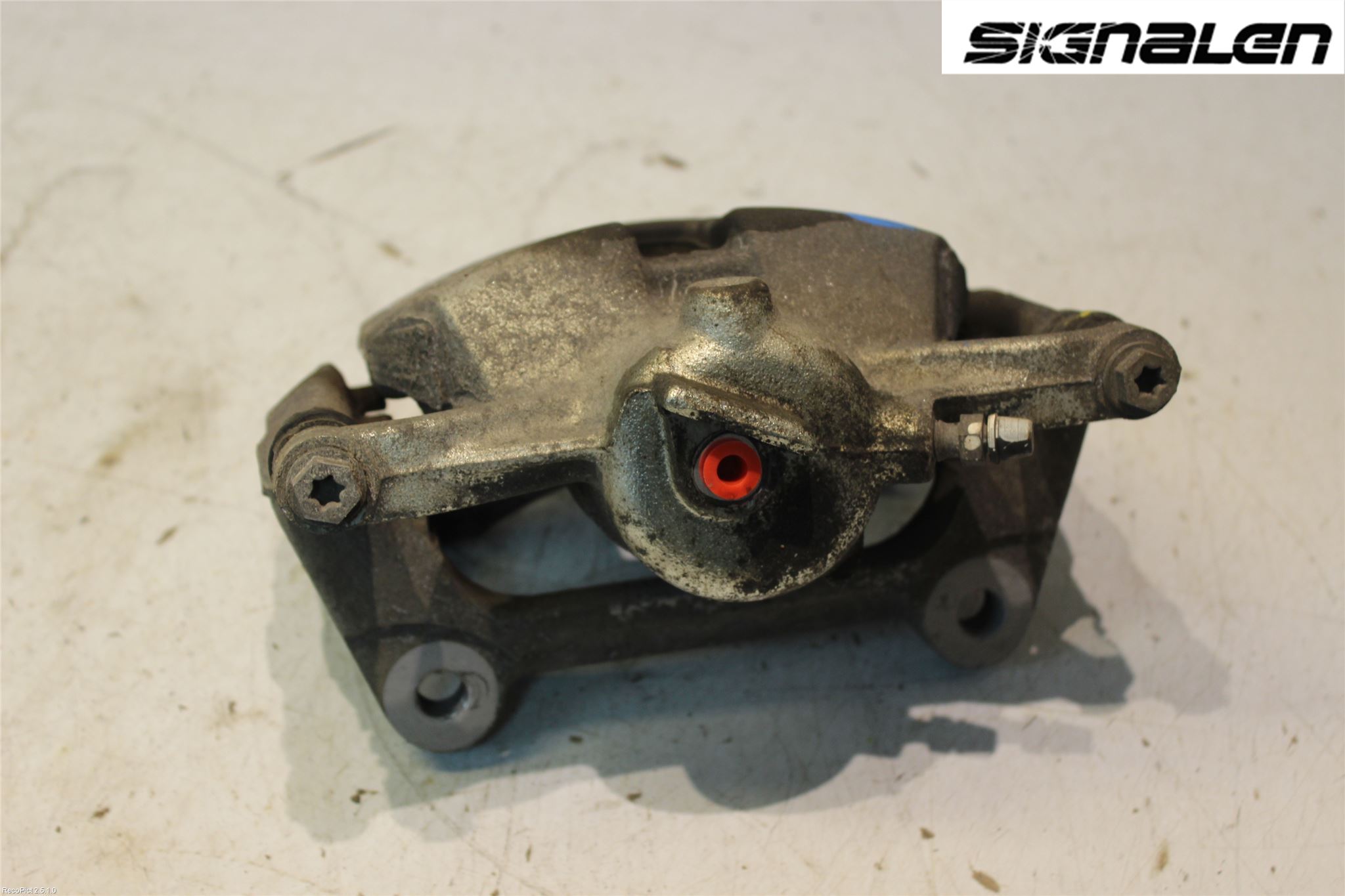 Volkswagen VW PASSAT 15-19 Bromsok Fram Höger