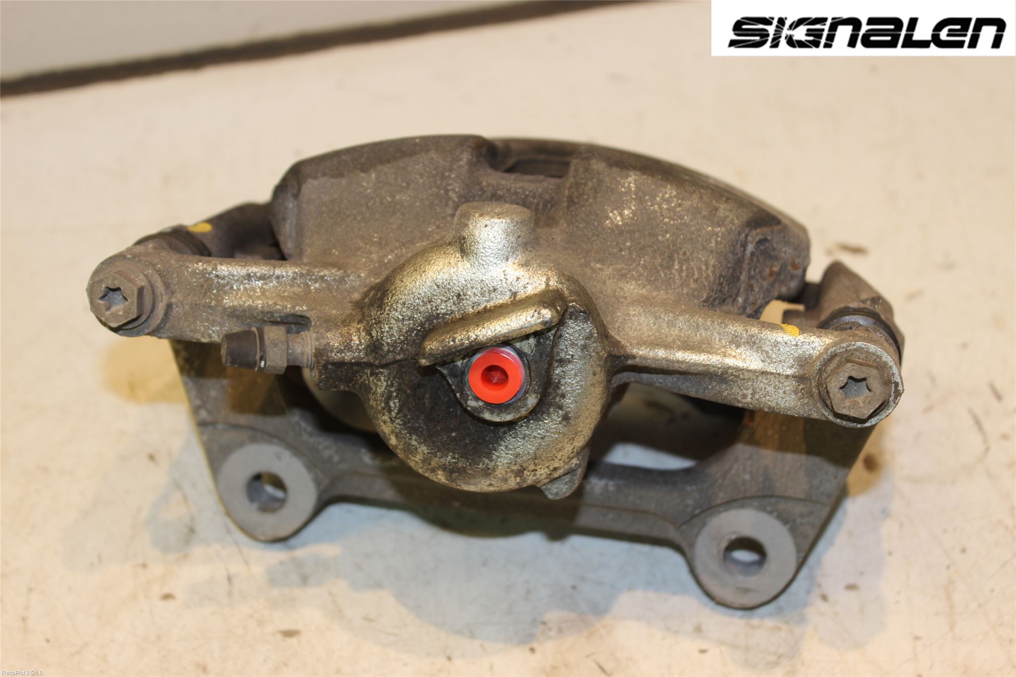 Volkswagen VW PASSAT 15-19 Bromsok Fram Vänster