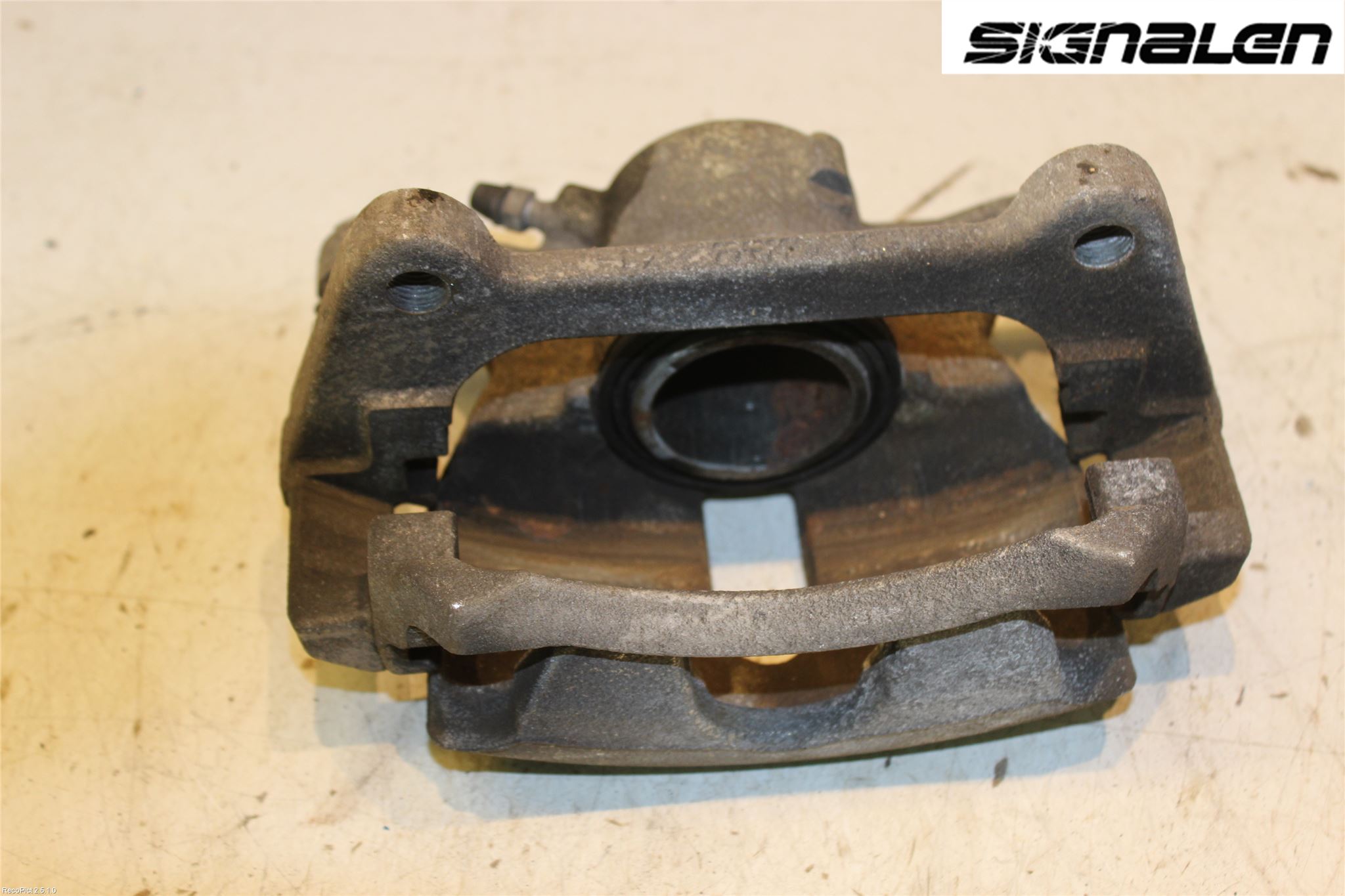 Volkswagen VW PASSAT 15-19 Bromsok Fram Vänster