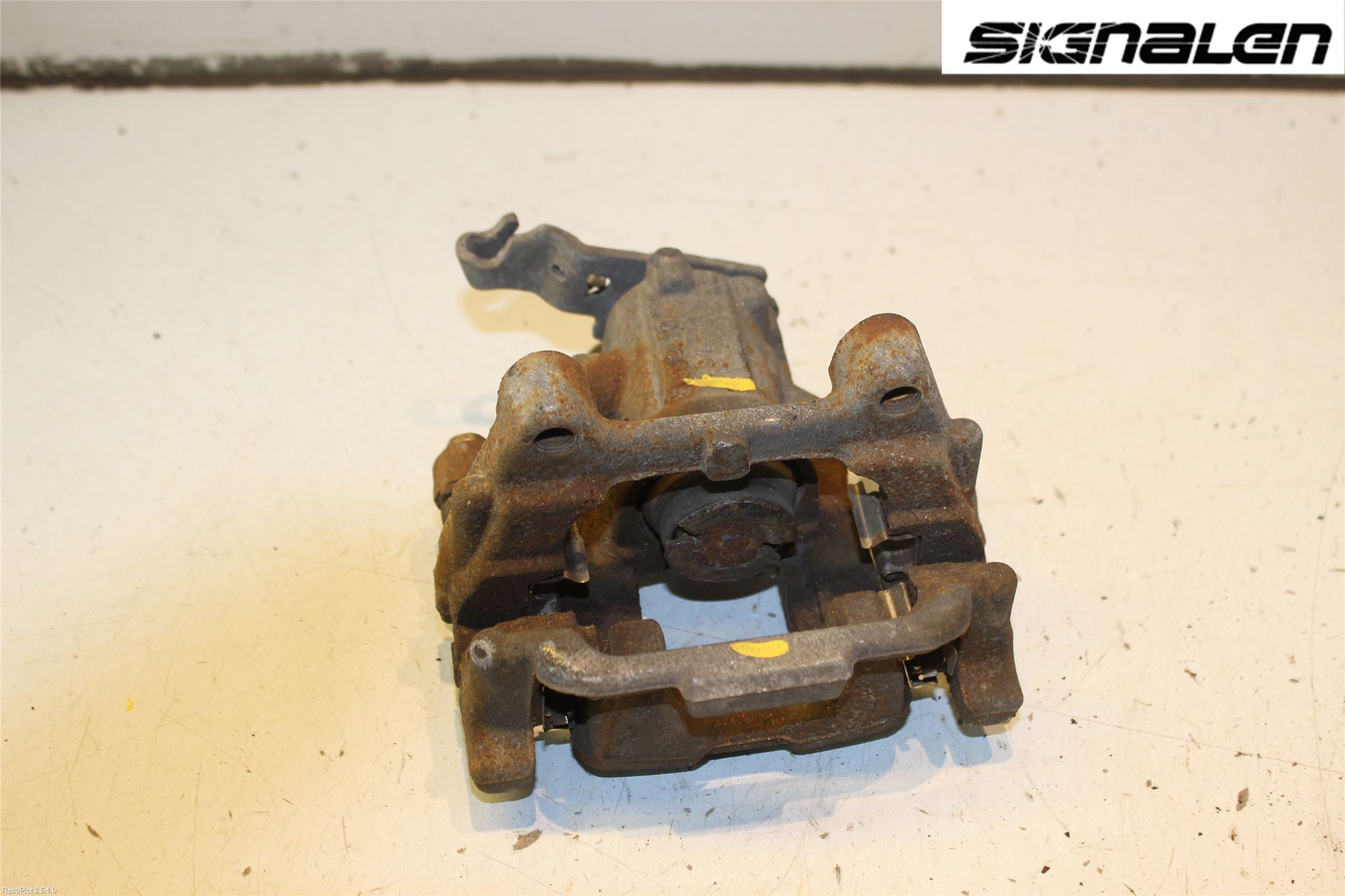 Volkswagen VW TOURAN 10-15 Bromsok Bak Vänster
