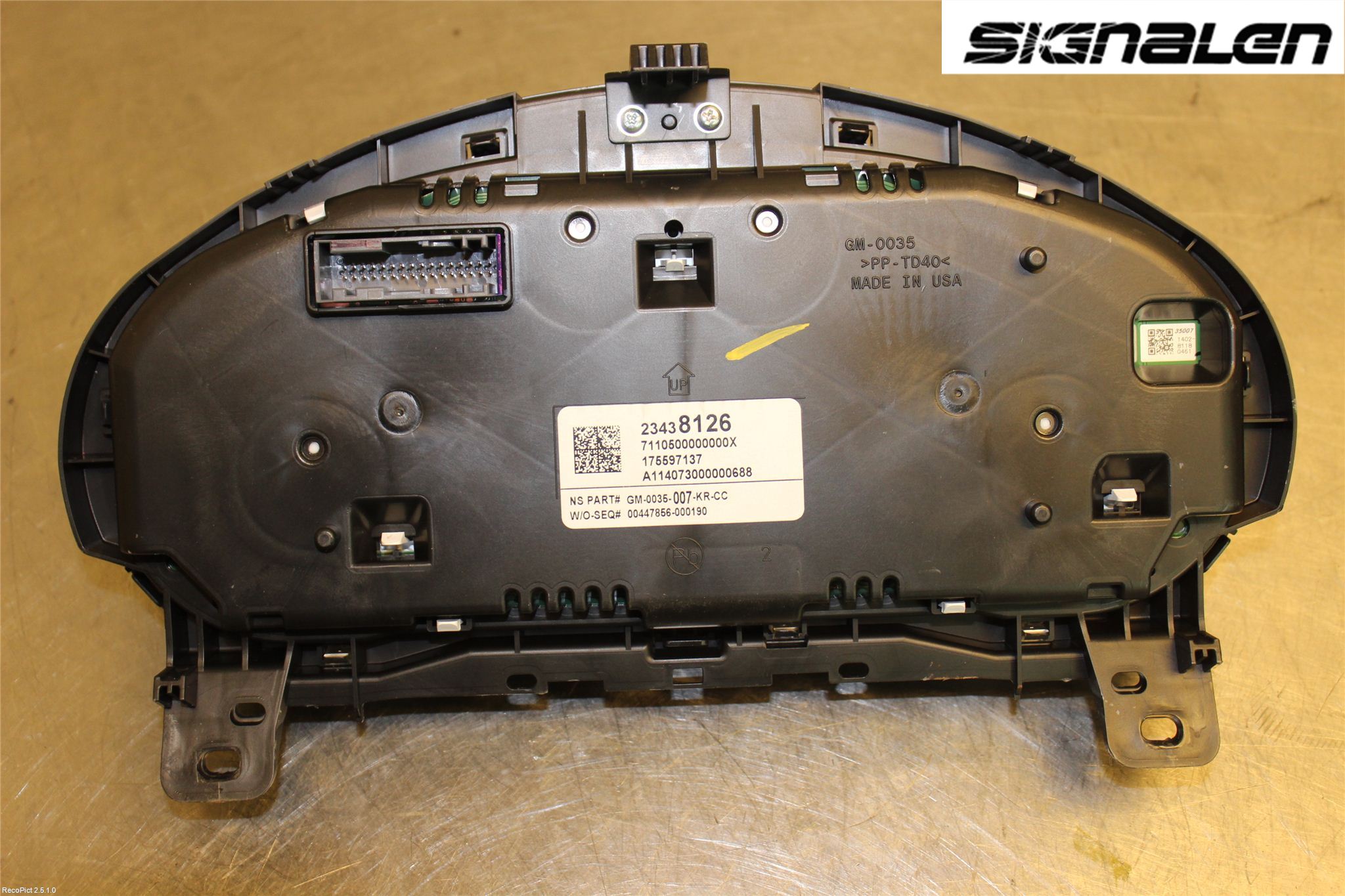 Opel INSIGNIA 09-16 Instrument Komb