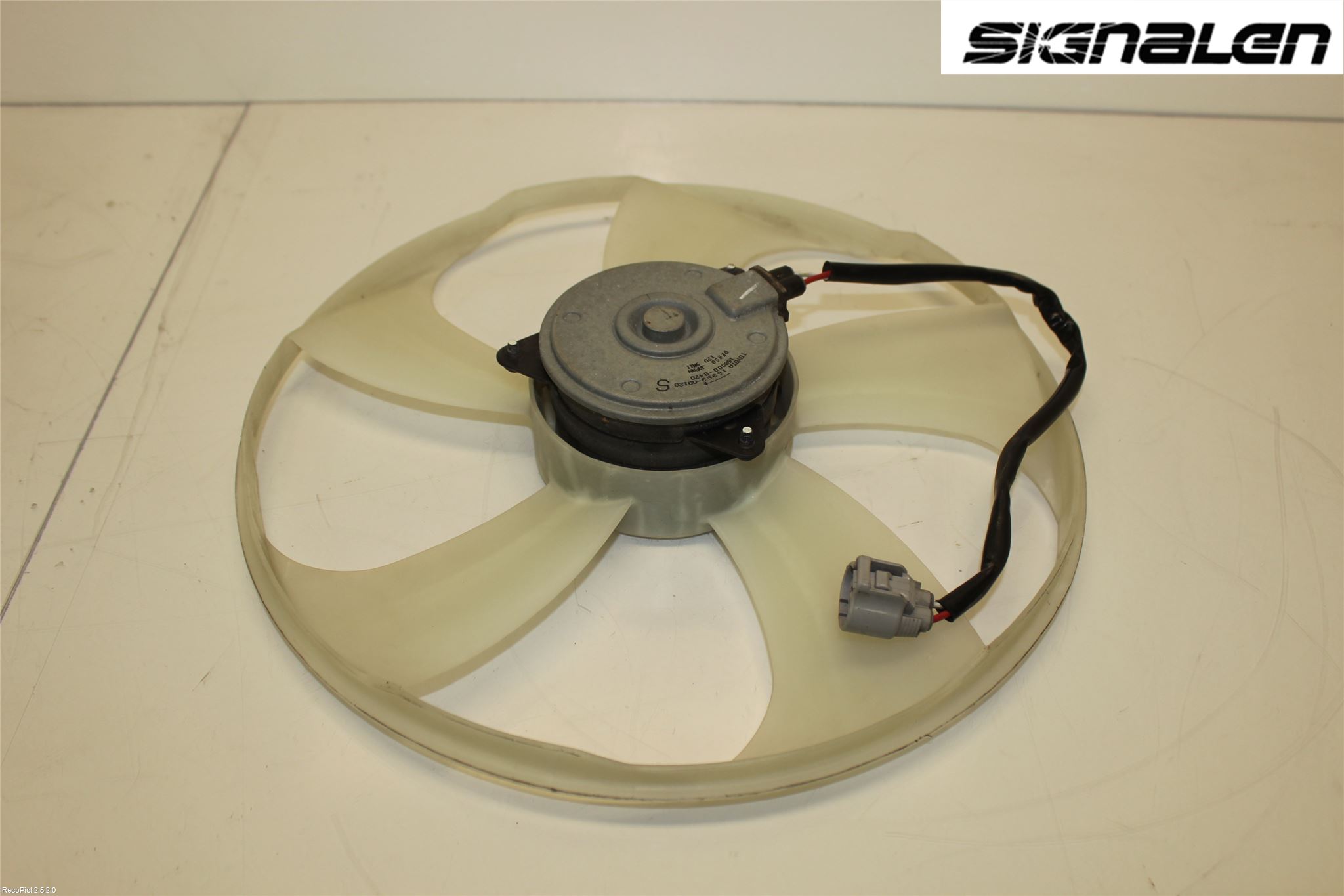 Toyota AURIS 10-12 Kylfläkt El