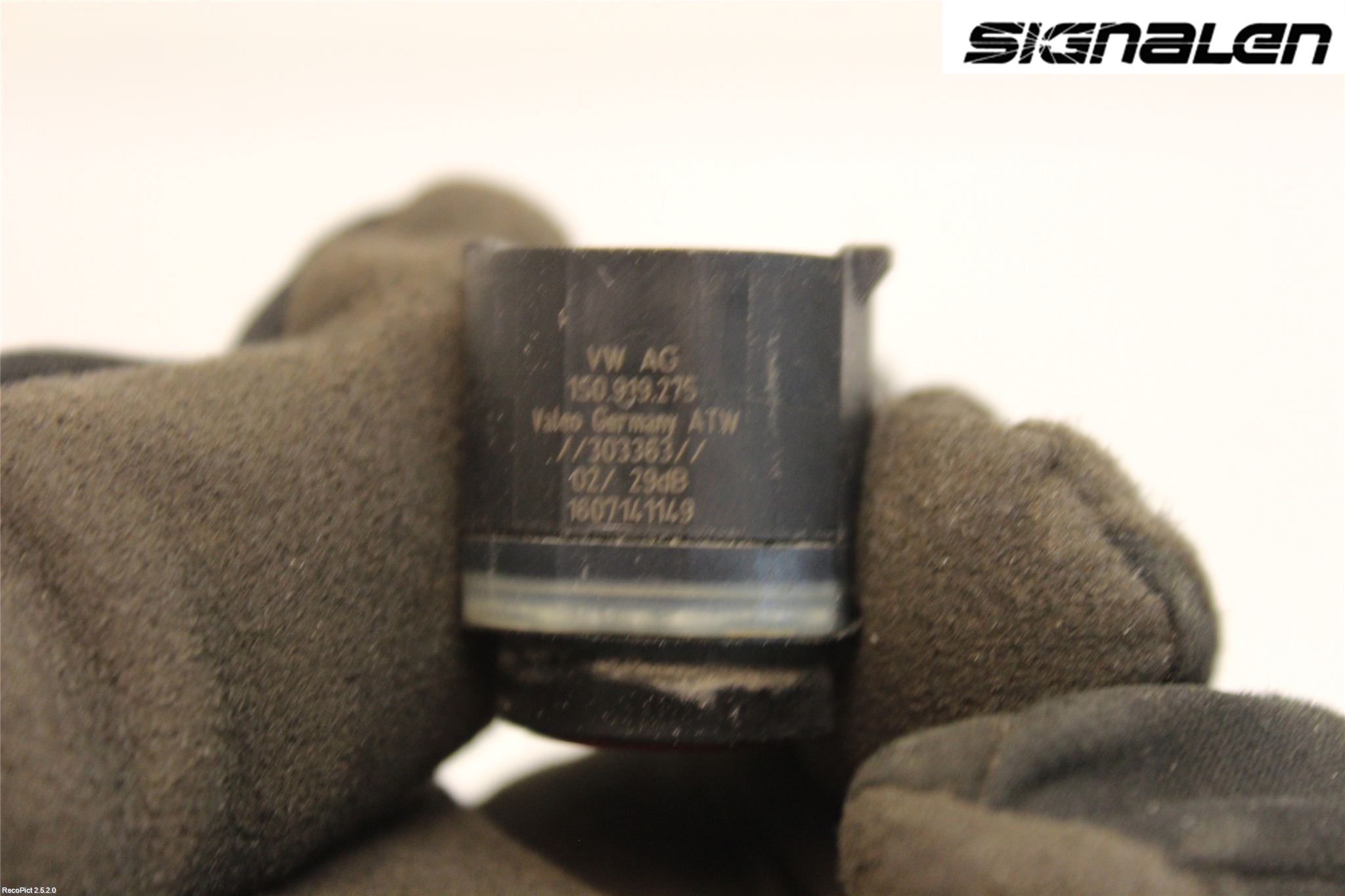 Volkswagen VW PASSAT 11-14 Parkeringshjälp Frontsensor