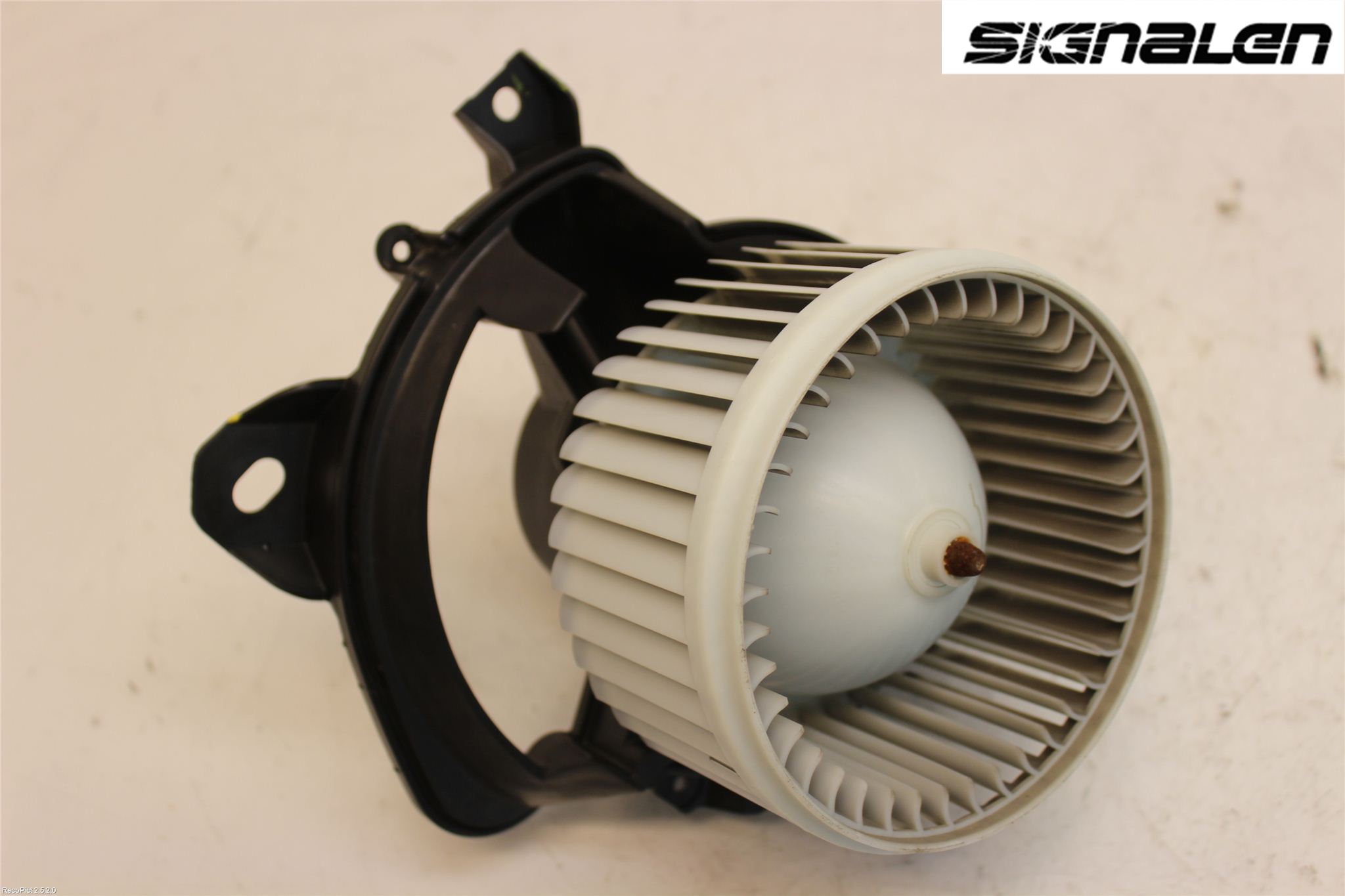 Opel CORSA D 07-14 Värmefläkt