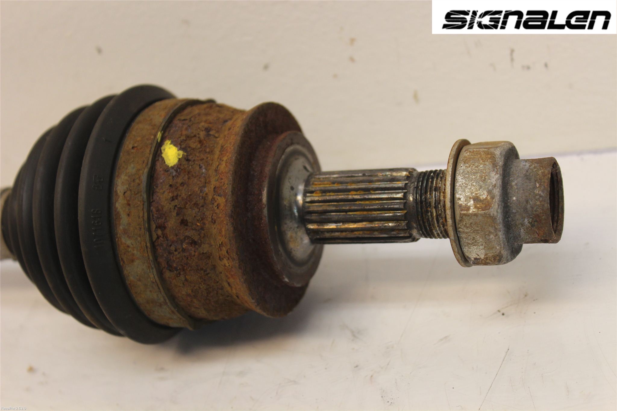 Opel CORSA D 07-14 Drivaxel Fram Vänster