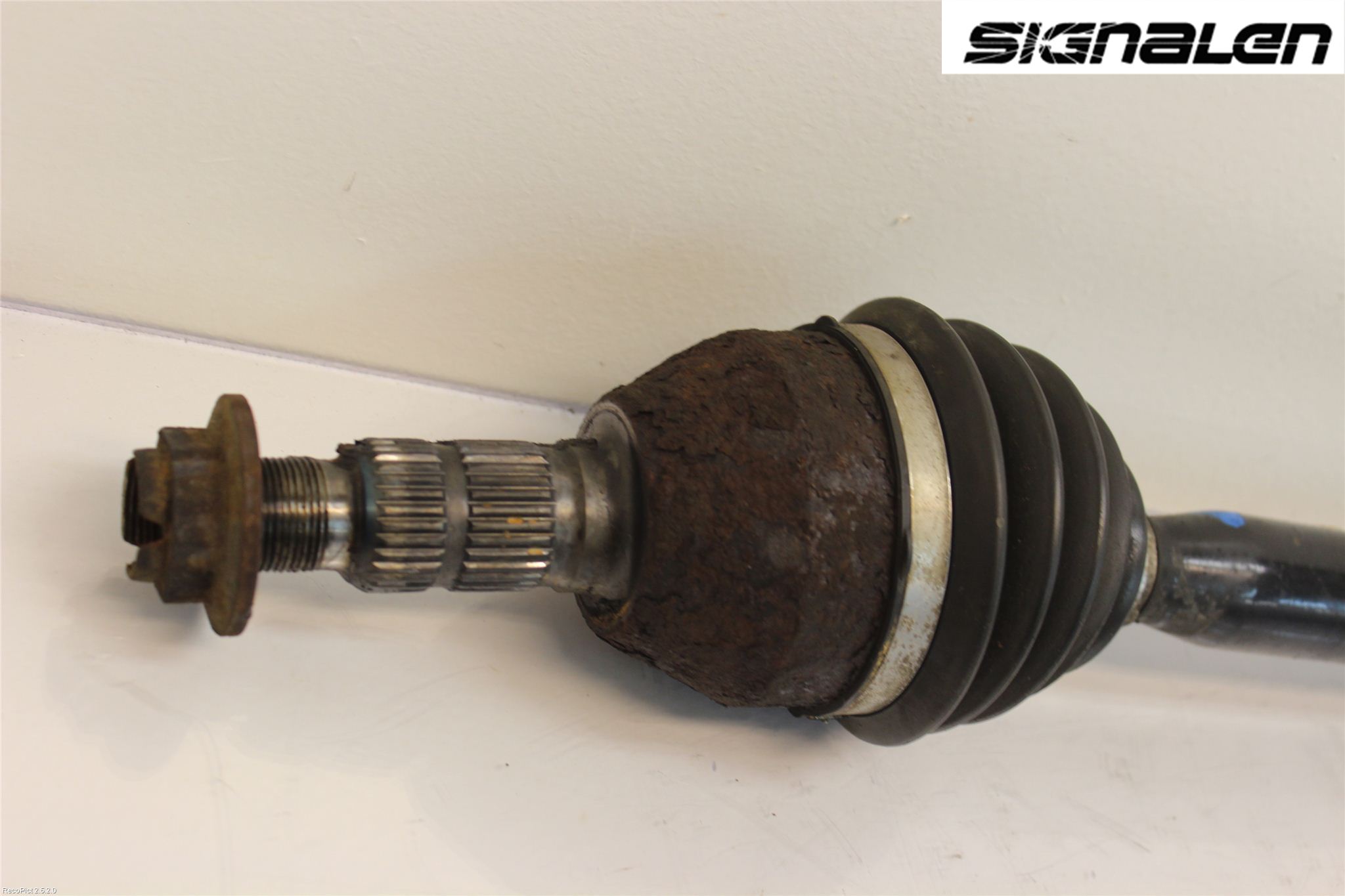 Opel VECTRA C 06-08 Drivaxel Fram Höger