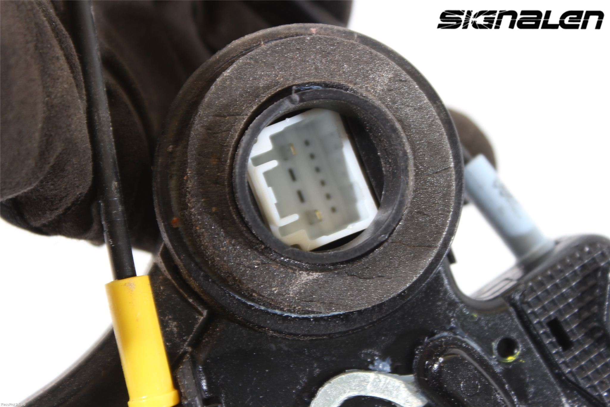 Toyota COROLLA 02-07 Låskista-Dörrlås