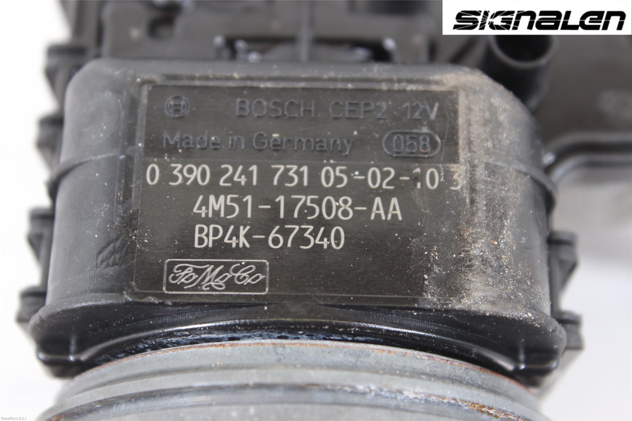 Ford FOCUS     04-07 Torkarmotor Vindruta