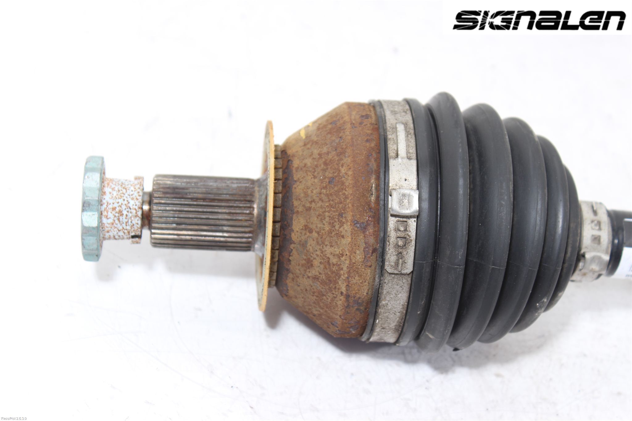 Audi A1/S1 11-18 Drivaxel Fram Vänster