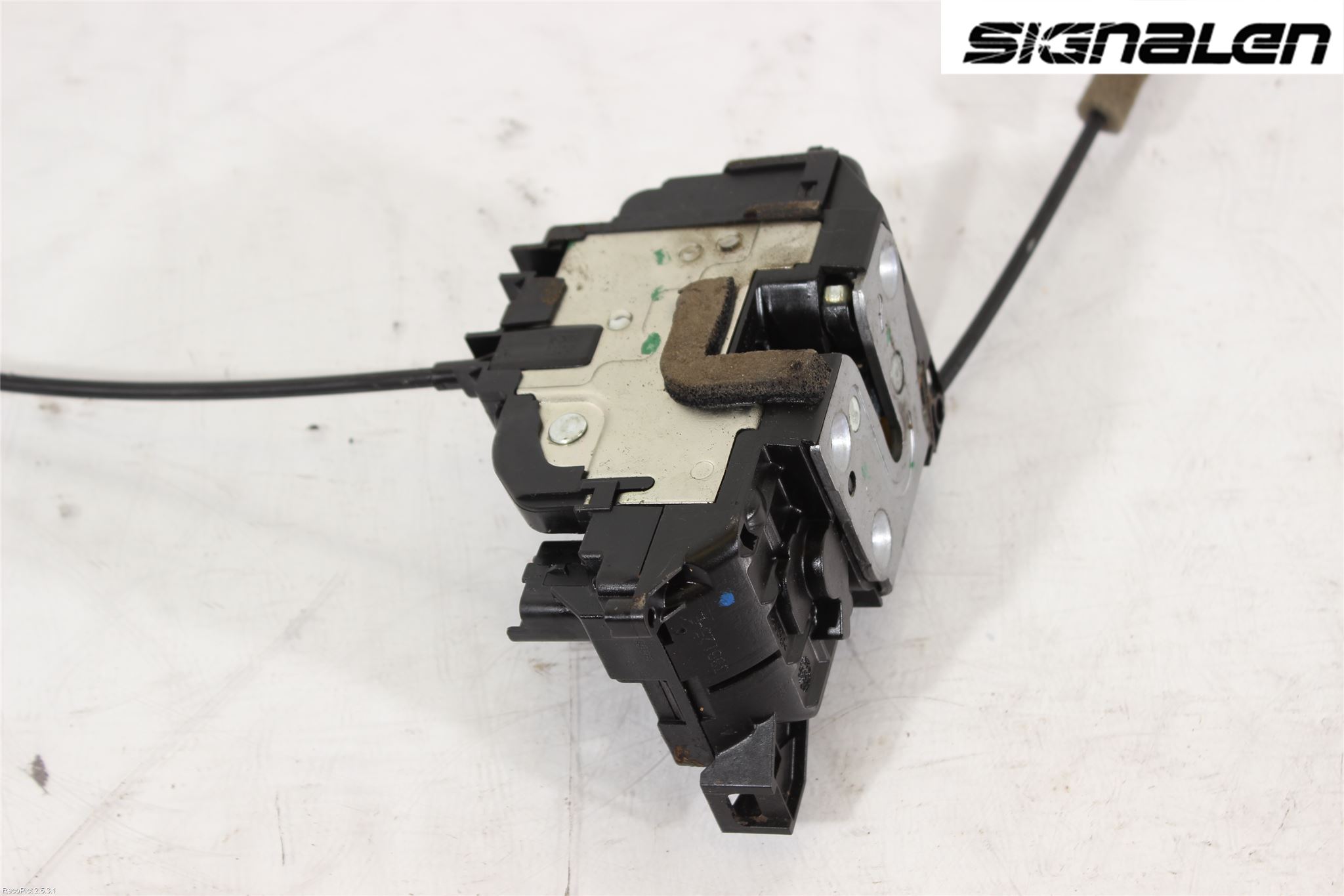 Renault CLIO III  09-12 Låskista-Dörrlås