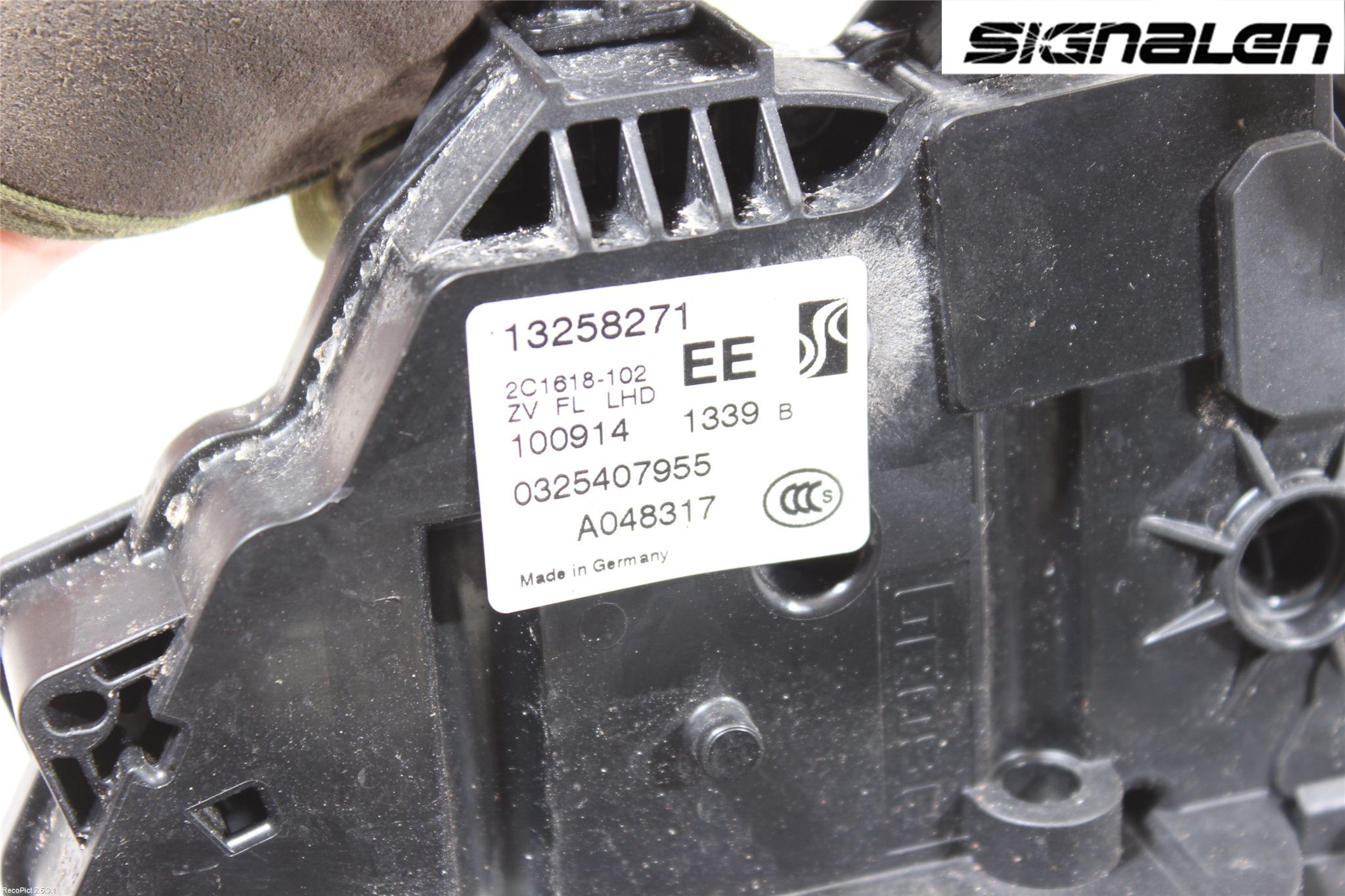 Opel CORSA D 07-14 Låskista-Dörrlås