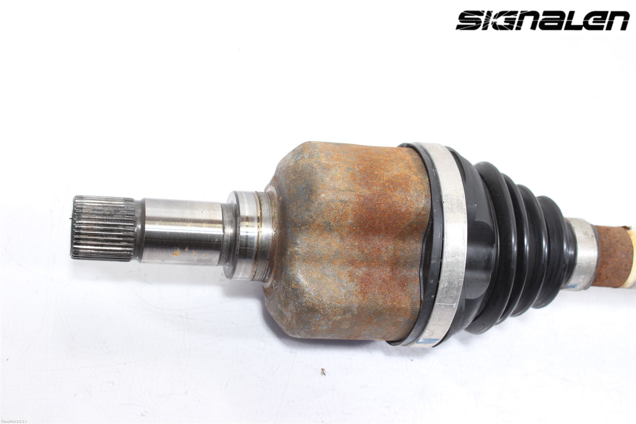 Peugeot 3008 09-16 Drivaxel Fram Vänster