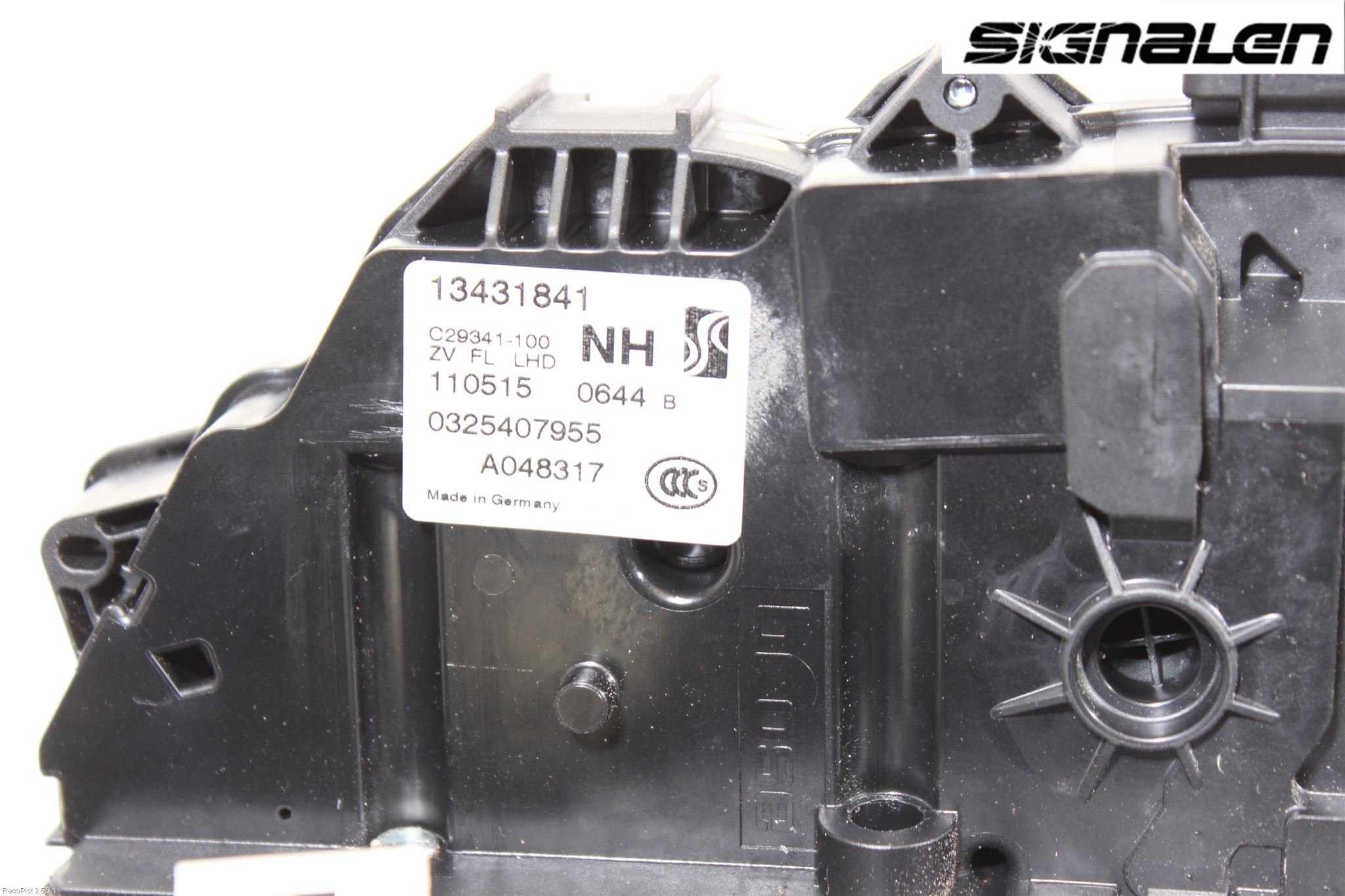 Opel CORSA E 15-19 Låskista-Dörrlås