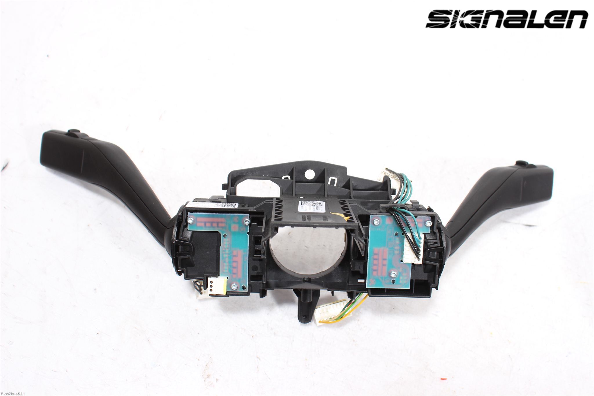 Volkswagen VW GOLF VI 09-13 Spakcentral