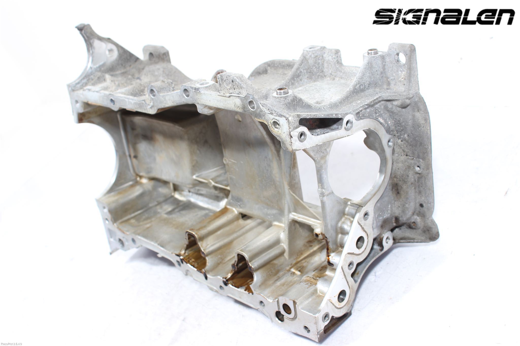 Toyota VERSO 09-18 Oljetråg