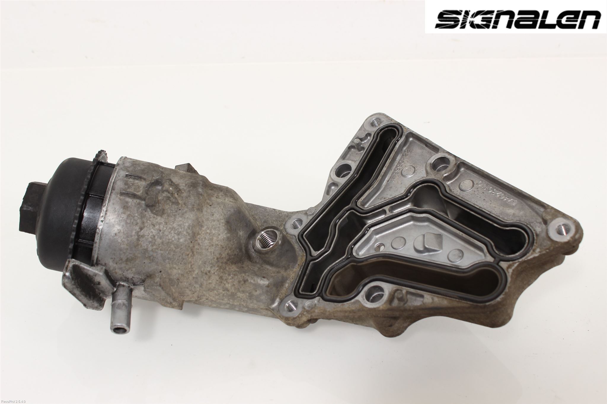 Saab 9-3 VER 2 Oljefilterhållare