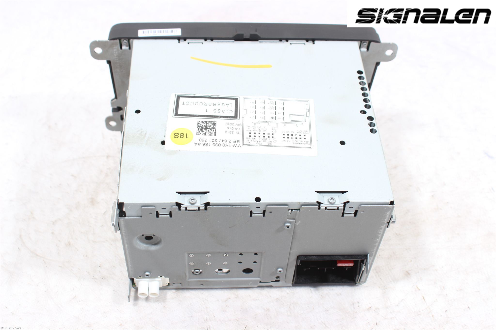 Volkswagen VW CADDY      04-10 Radio