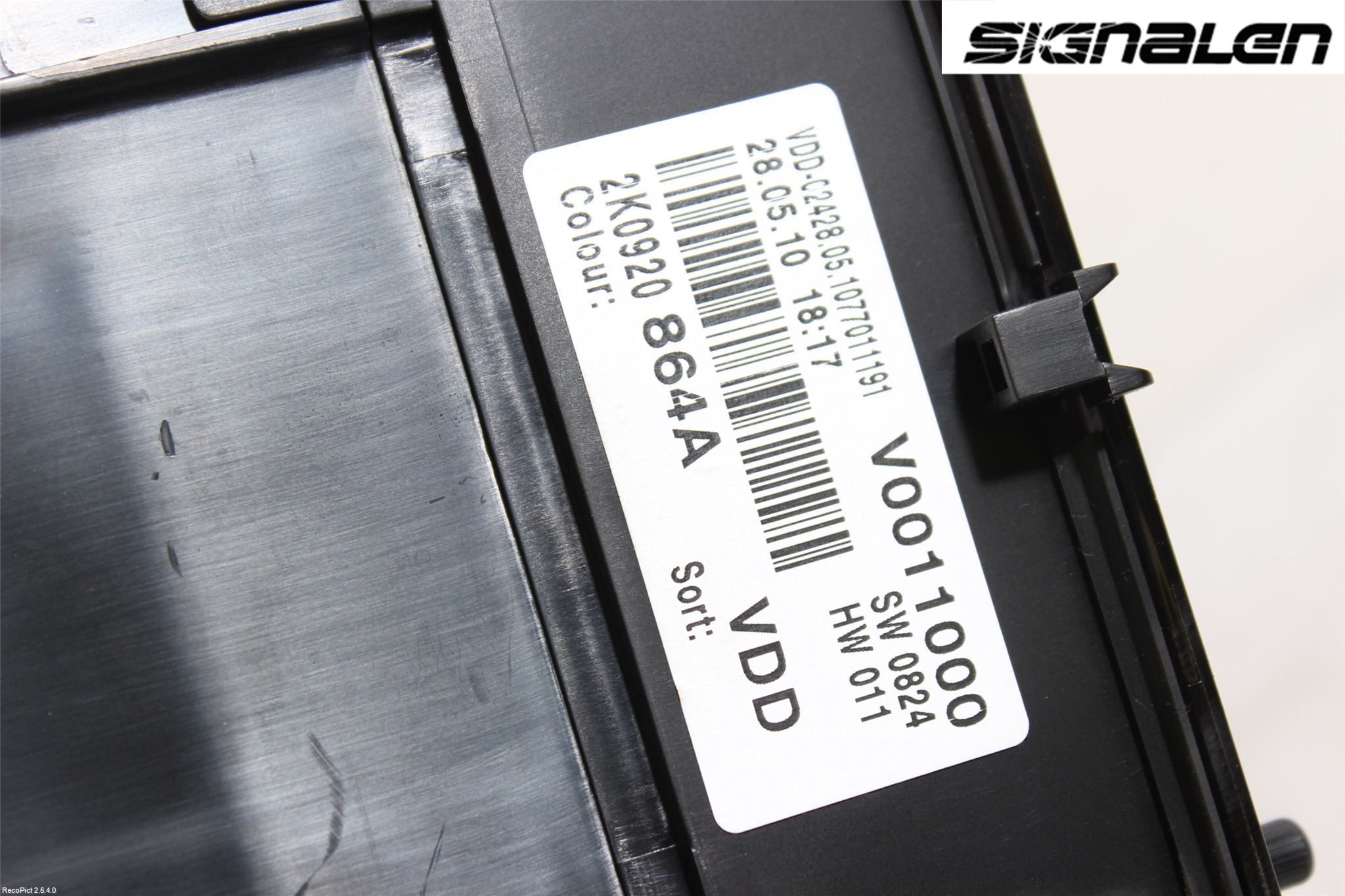 Volkswagen VW CADDY      04-10 Instrument Komb