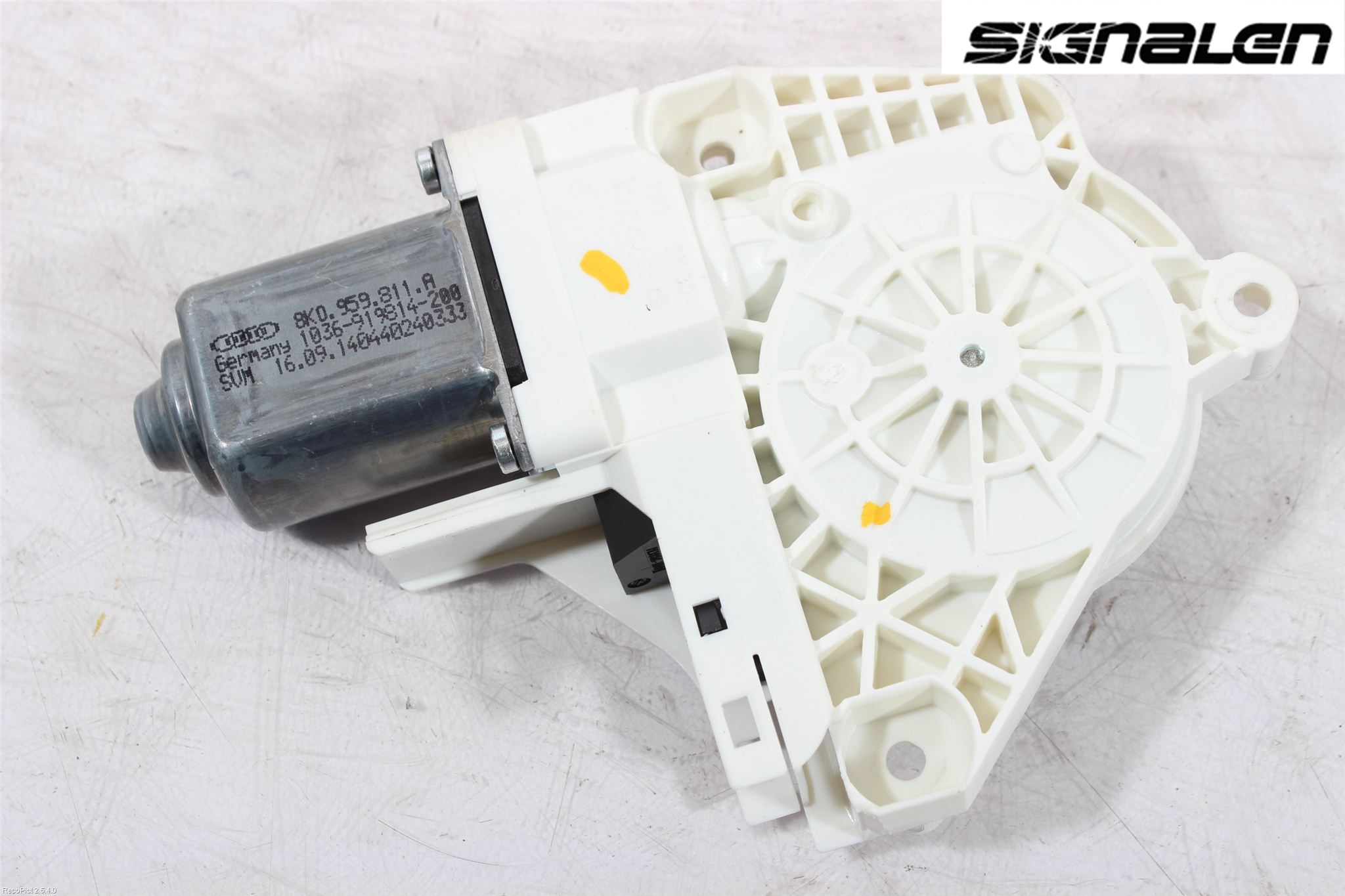 Audi A4 12-15 Fönsterhissmotor