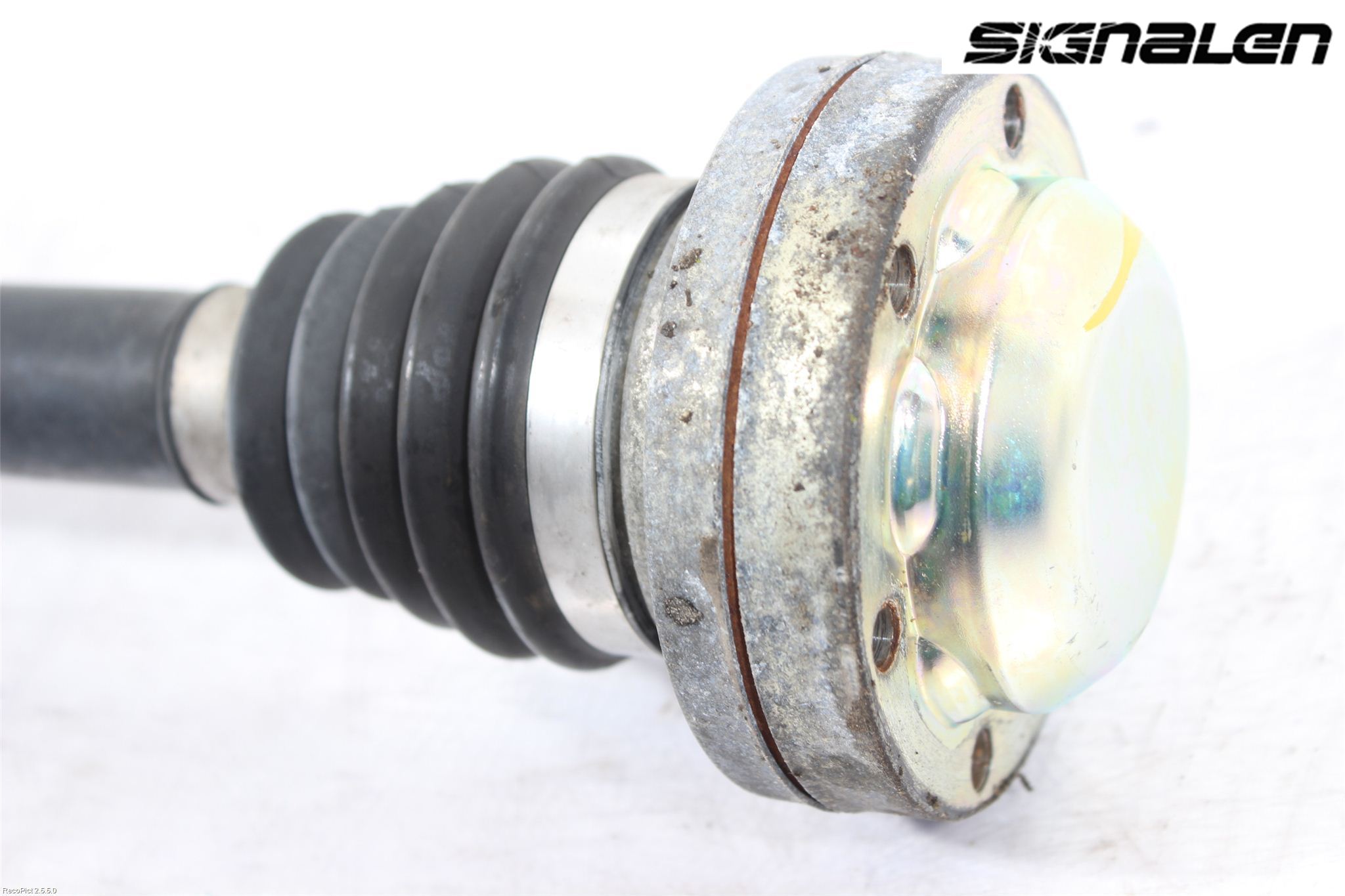 Audi A4 12-15 Drivaxel Bak Vänster