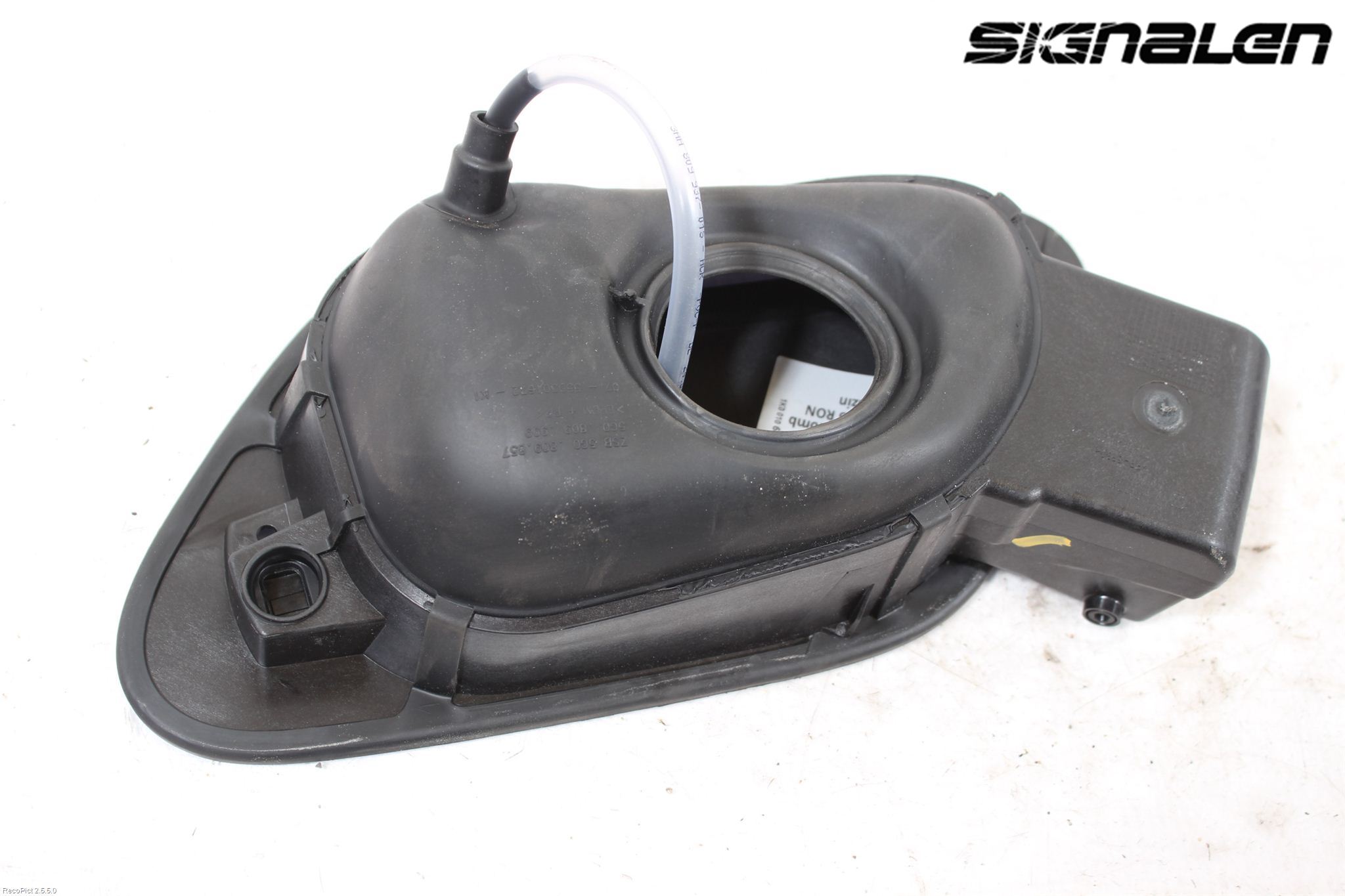 Volkswagen VW GOLF SPORTSVAN 15-20 Tanklucka