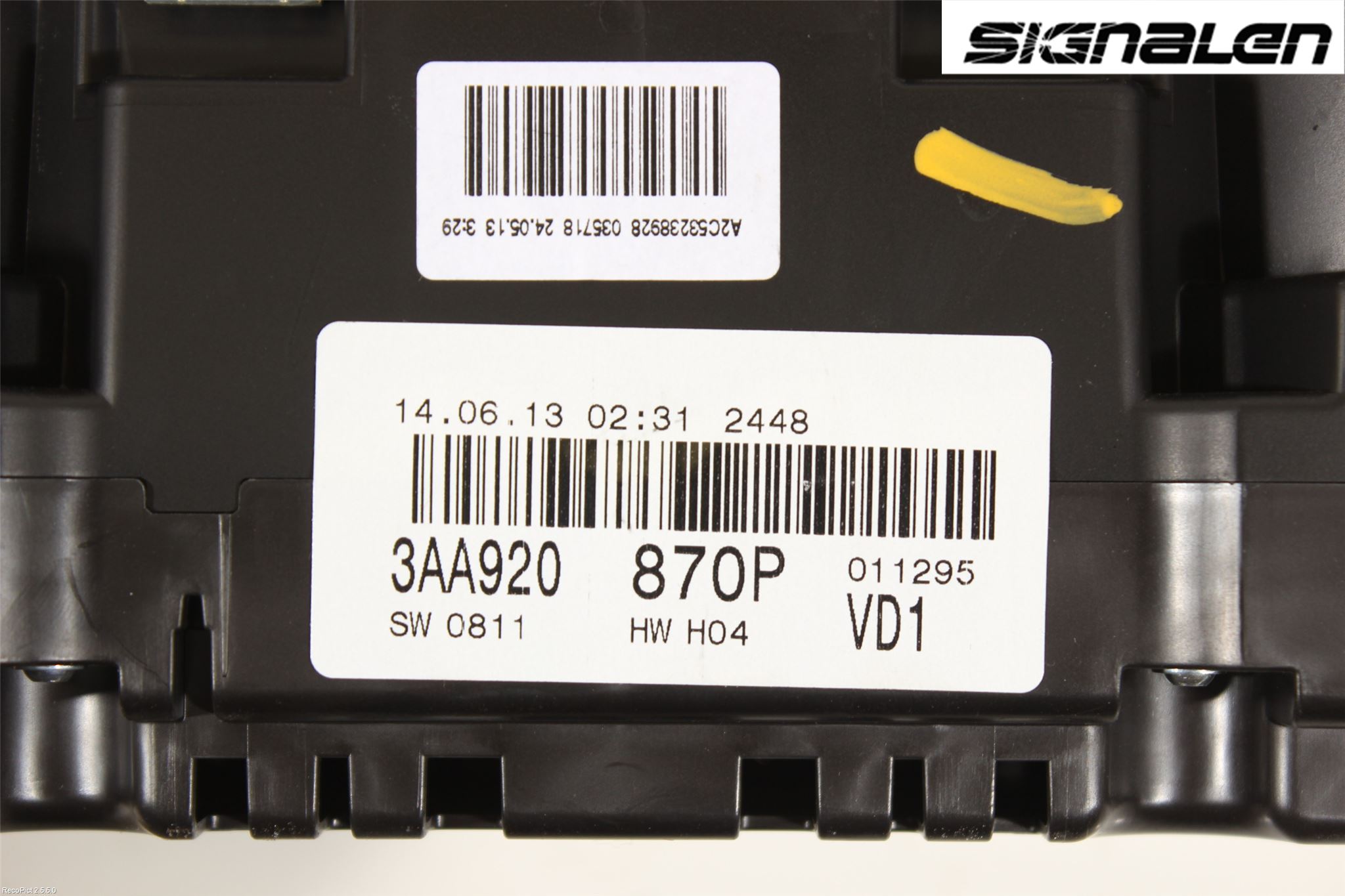 Volkswagen VW PASSAT 11-14 Instrument Komb