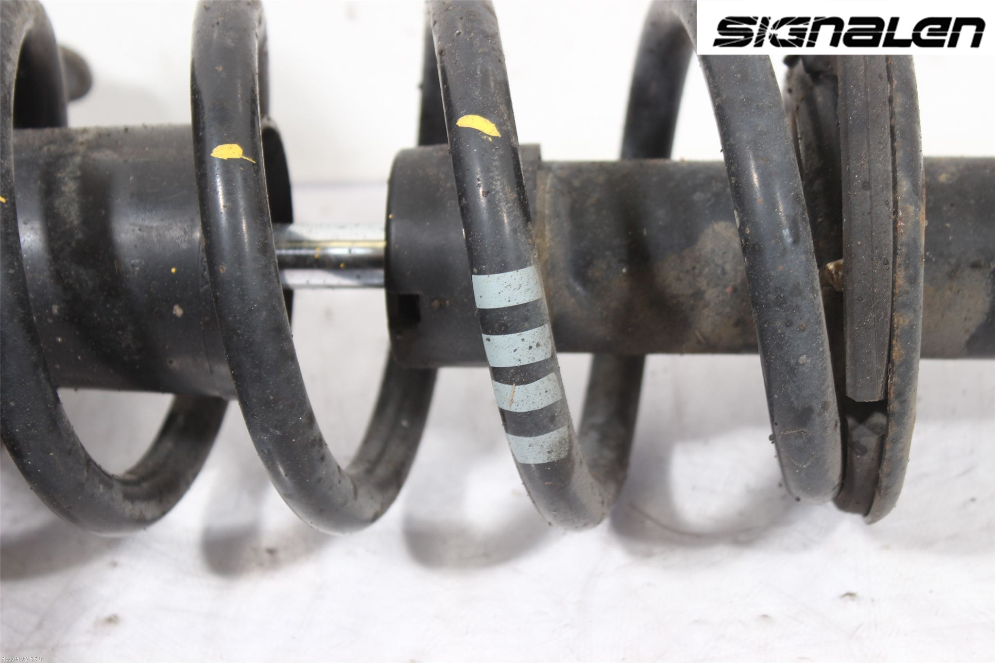 Audi A6/S6     05-11 Fjäderben Fram Höger