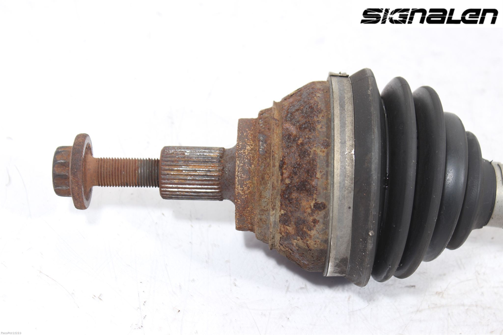 Volkswagen VW CADDY      04-10 Drivaxel Fram Vänster