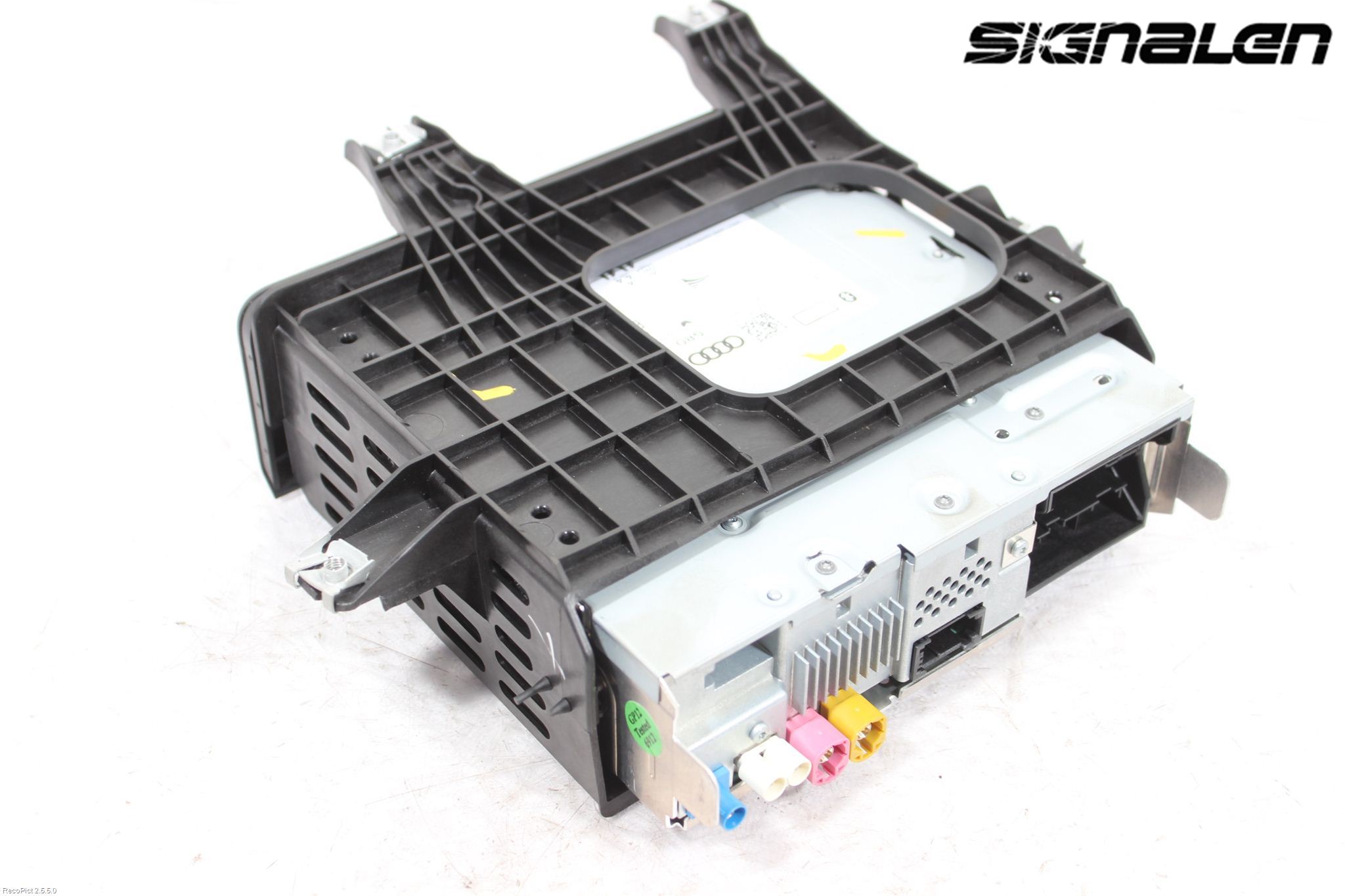 Audi A4/S4 B9 16-19 Radio