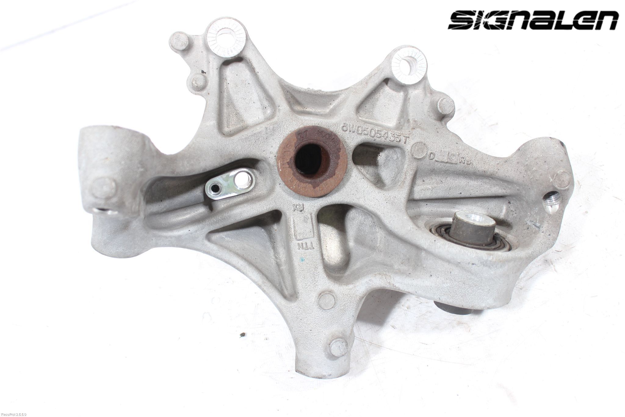 Audi A4/S4 B9 16-19 Hjullagerhus-Spindel Vä B