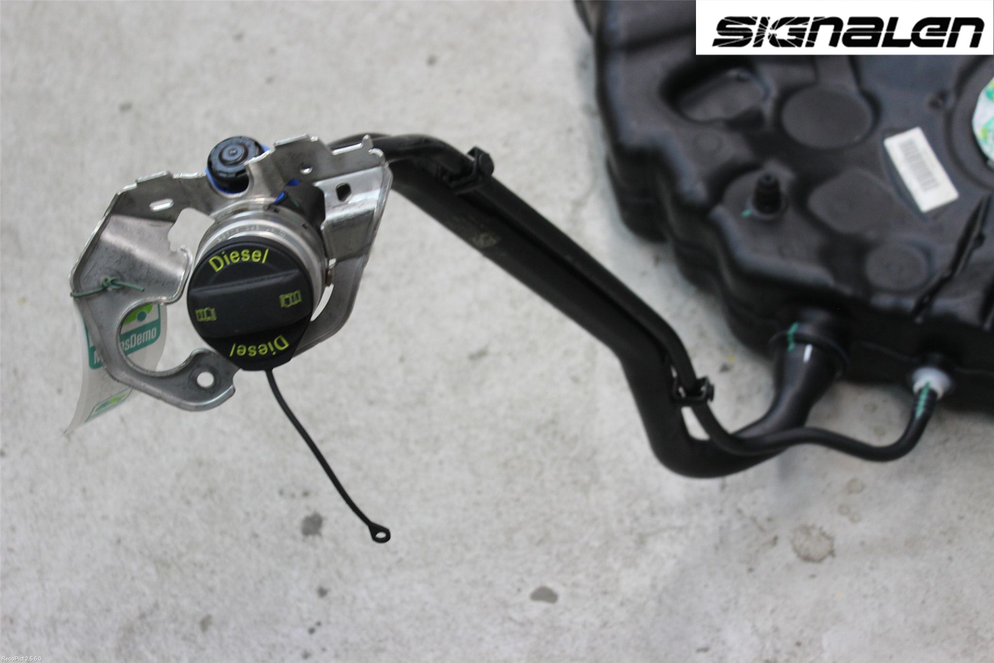 Audi A4/S4 B9 16-19 Bränsletank Diesel