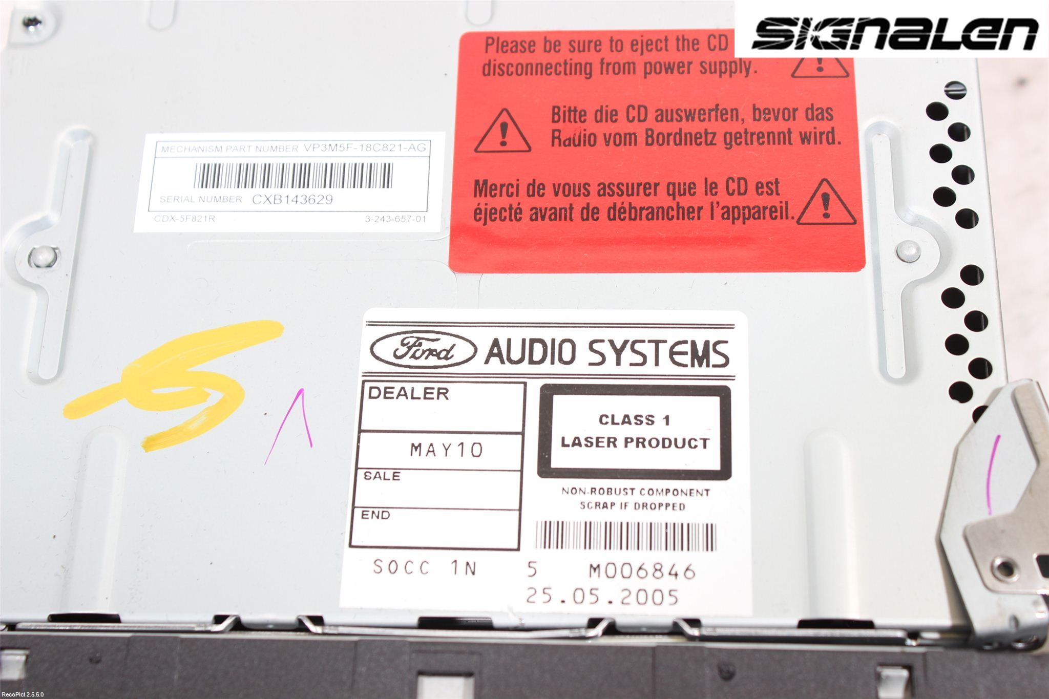 Ford FOCUS     04-07 Radio