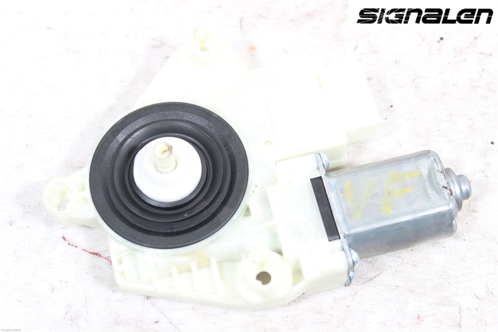 Skoda RAPID Fönsterhissmotor