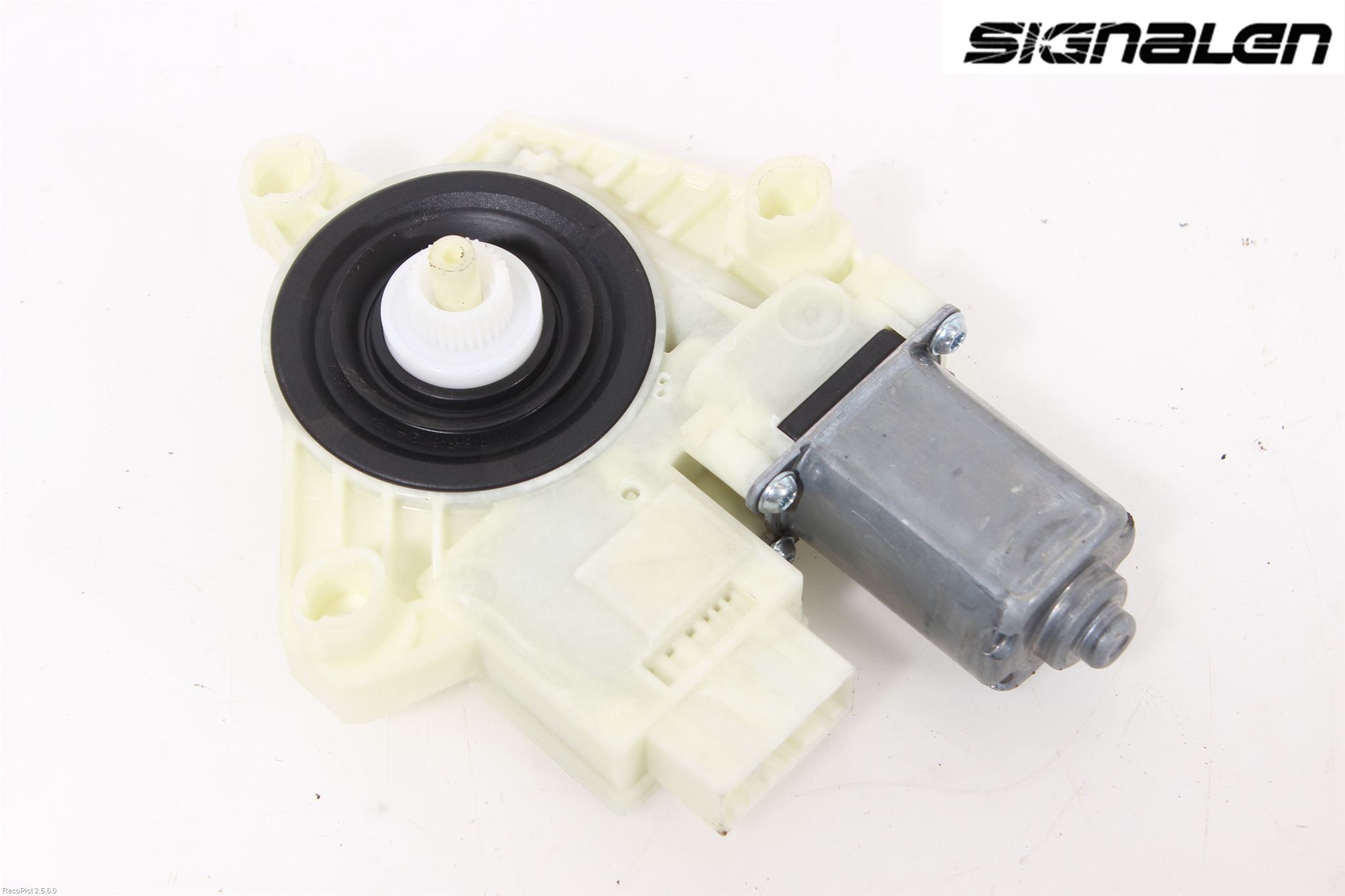 Skoda RAPID Fönsterhissmotor