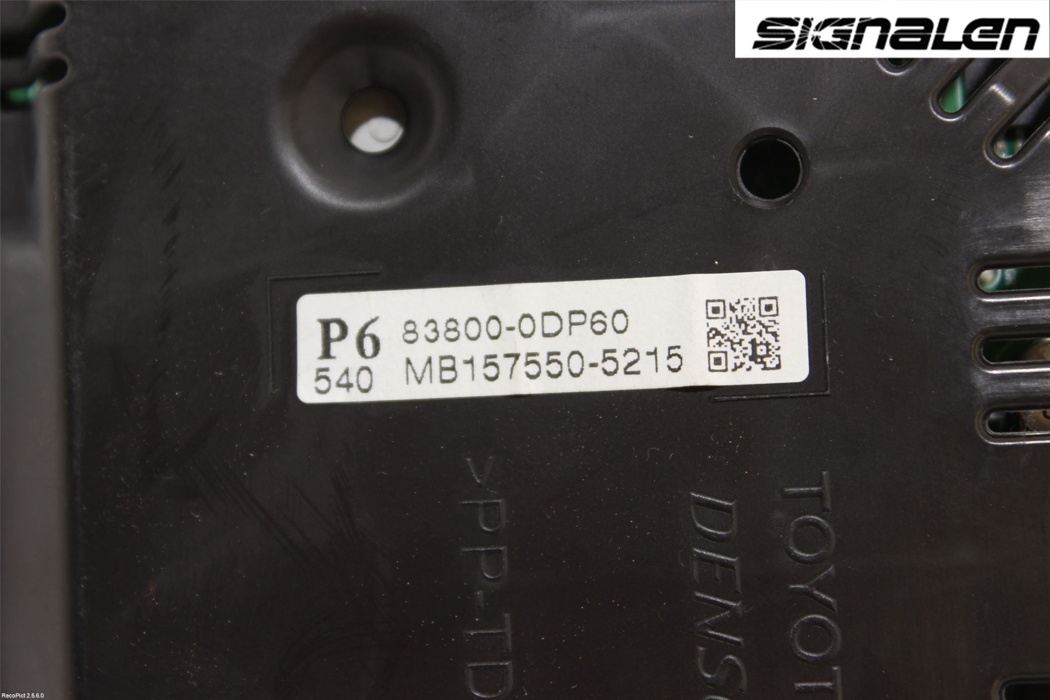 Toyota YARIS XP130 12-14 Instrument Komb